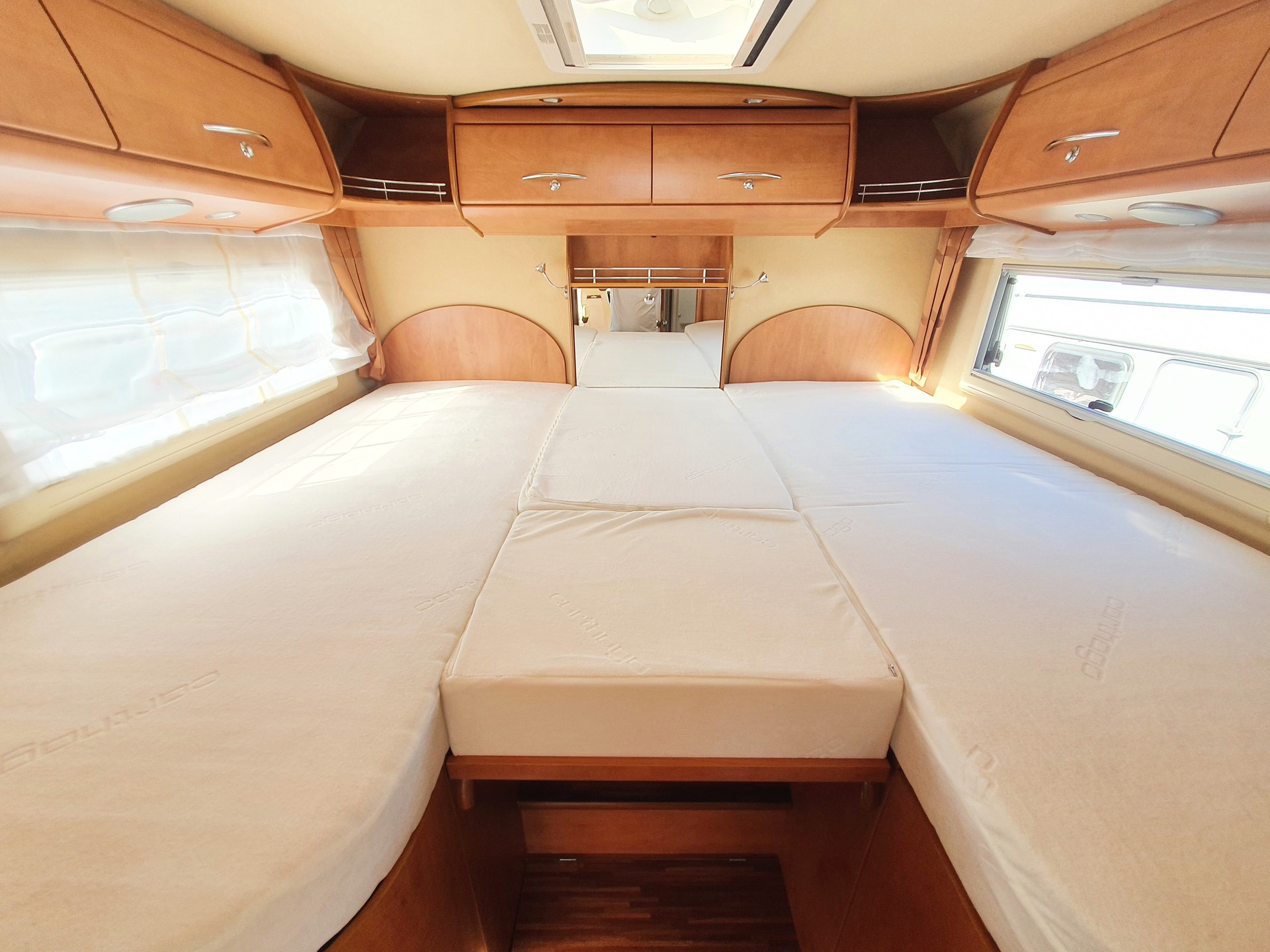 CARTHAGO CHIC C-LINE i4.3 - AUTOMAT! Einzelbett! Hubbett! Luftfederung! Solar!-image-12