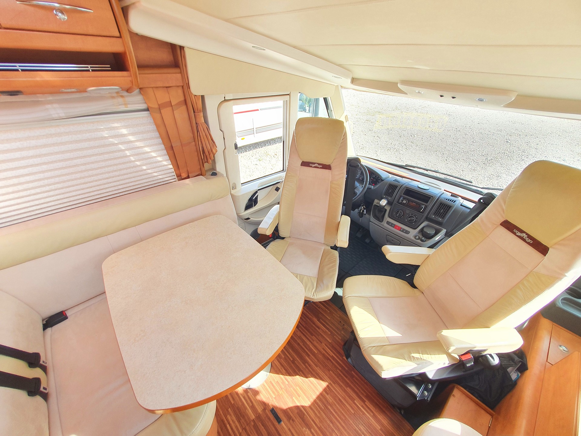 CARTHAGO CHIC C-LINE i4.3 - AUTOMAT! Einzelbett! Hubbett! Luftfederung! Solar!-image-9