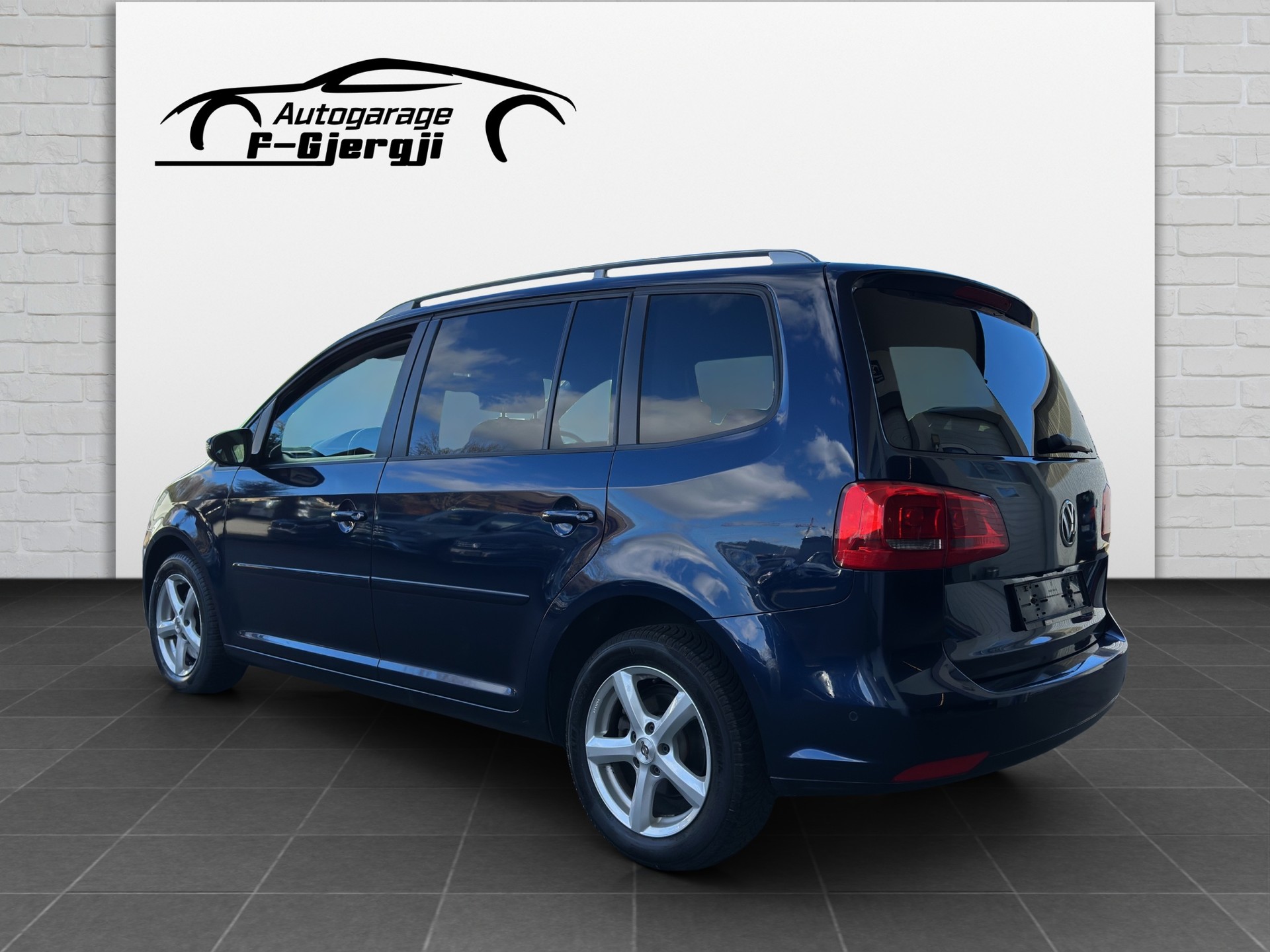 VW Touran 1.4 TSI Team DSG-showroom-element-3