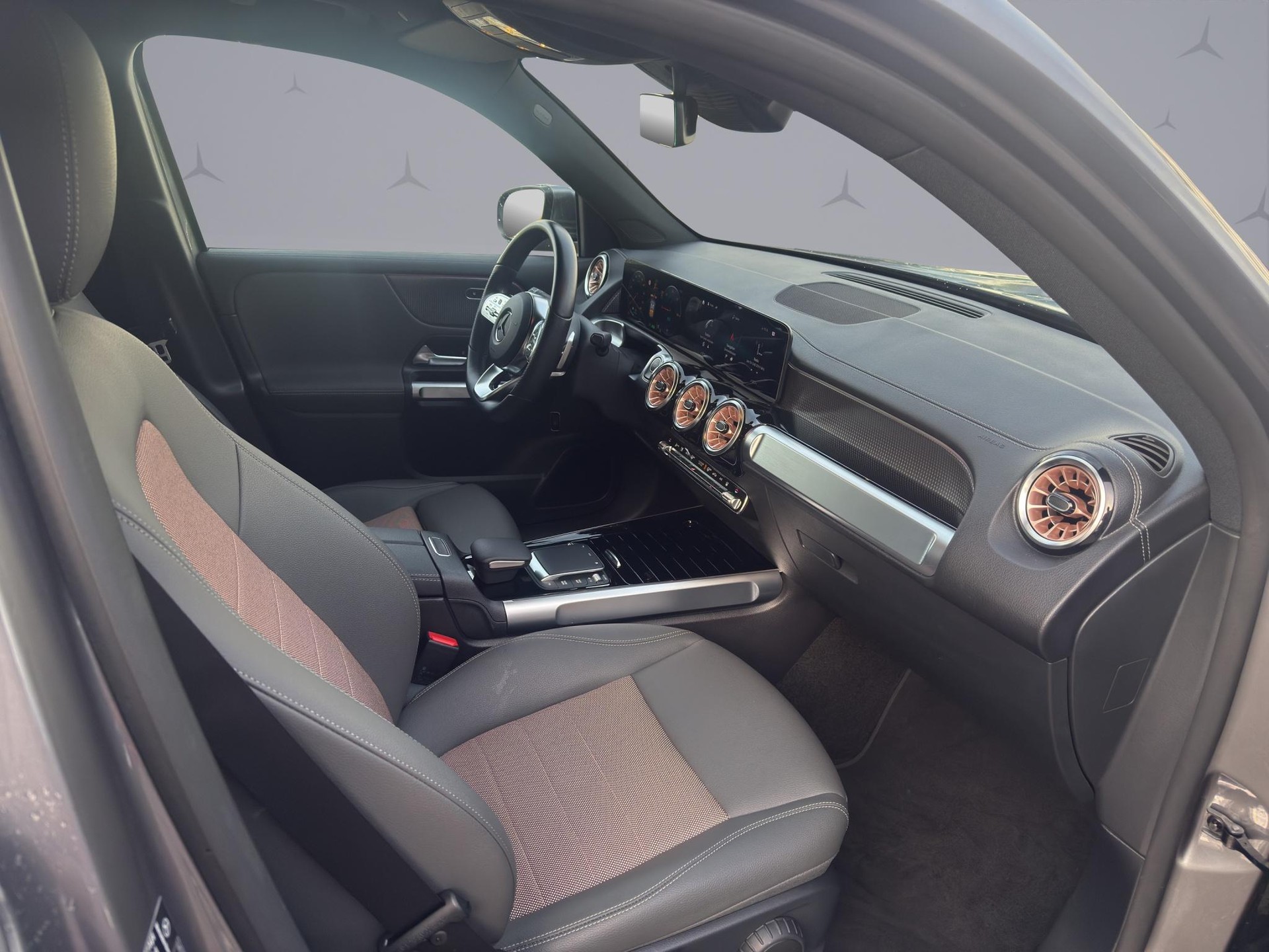MERCEDES-BENZ EQB 300 Electric Art Line 4matic-image-19