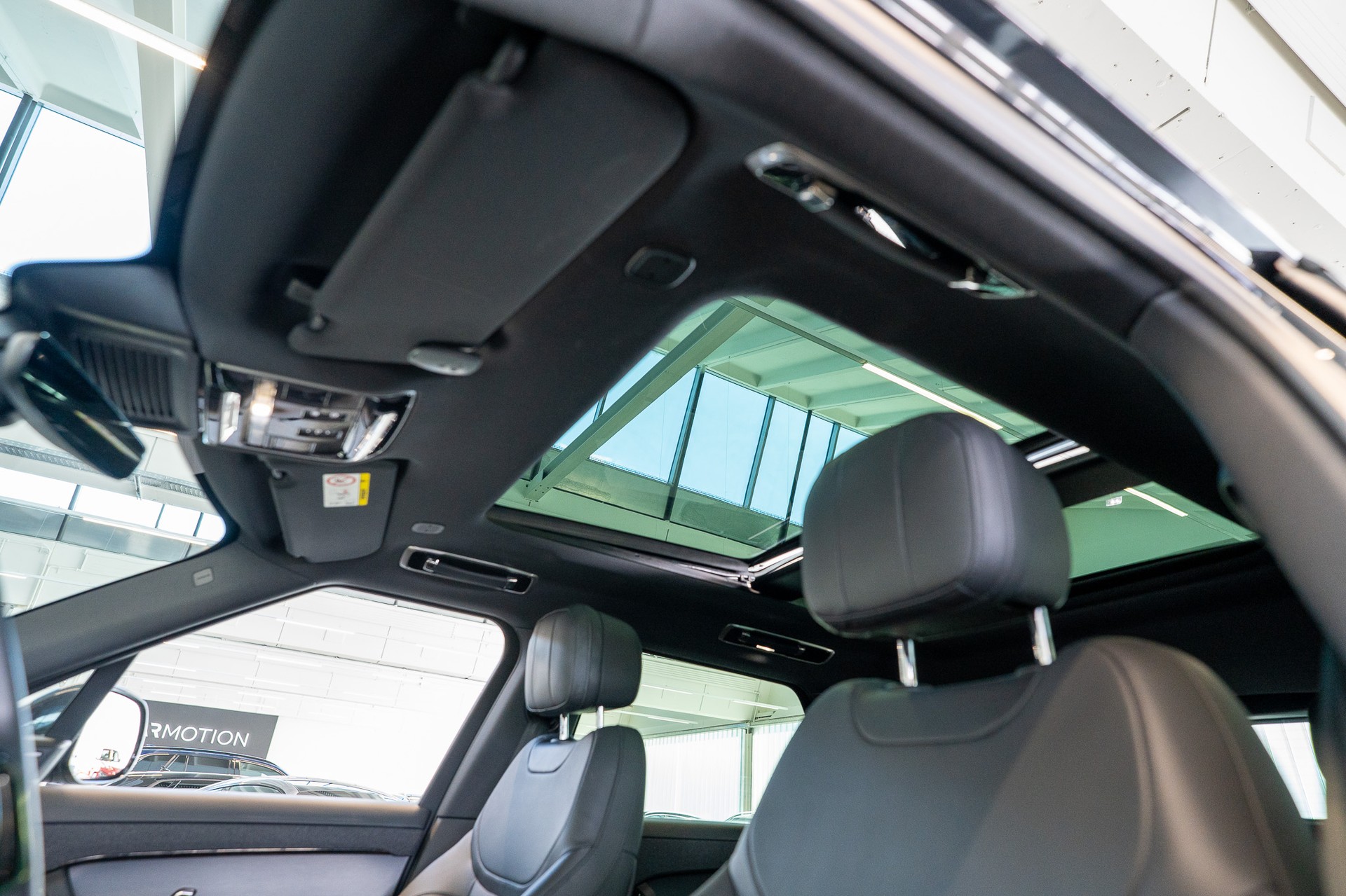 LAND ROVER Range Rover Sport 3.0 SE Dynamic / 23" Zoll / Panorama /-image-10