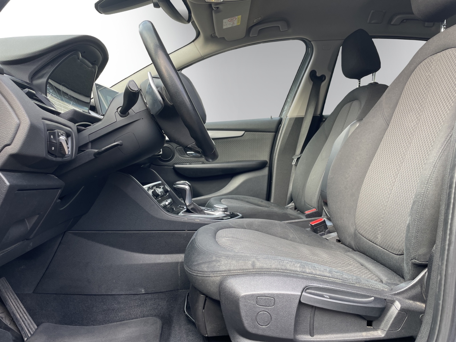 BMW 220d xDrive Gran Tourer Steptronic-image-7