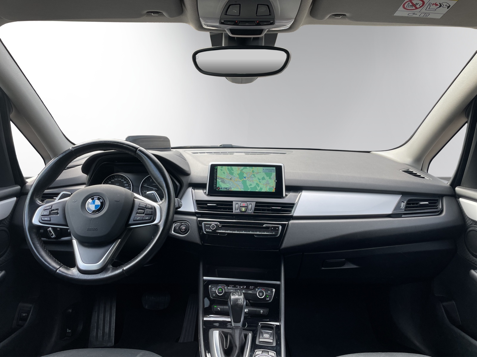 BMW 220d xDrive Gran Tourer Steptronic-image-12