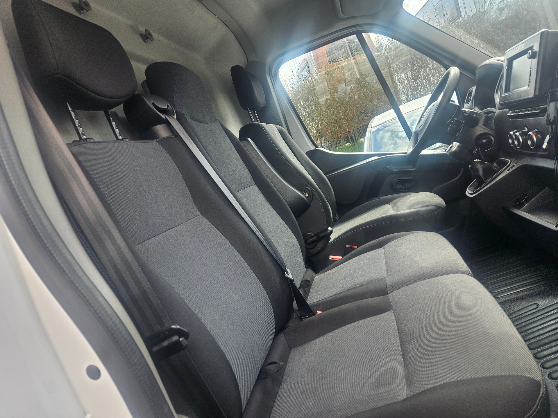 NISSAN NV400 F35.13 L2H2 FWD Comfort-image-14