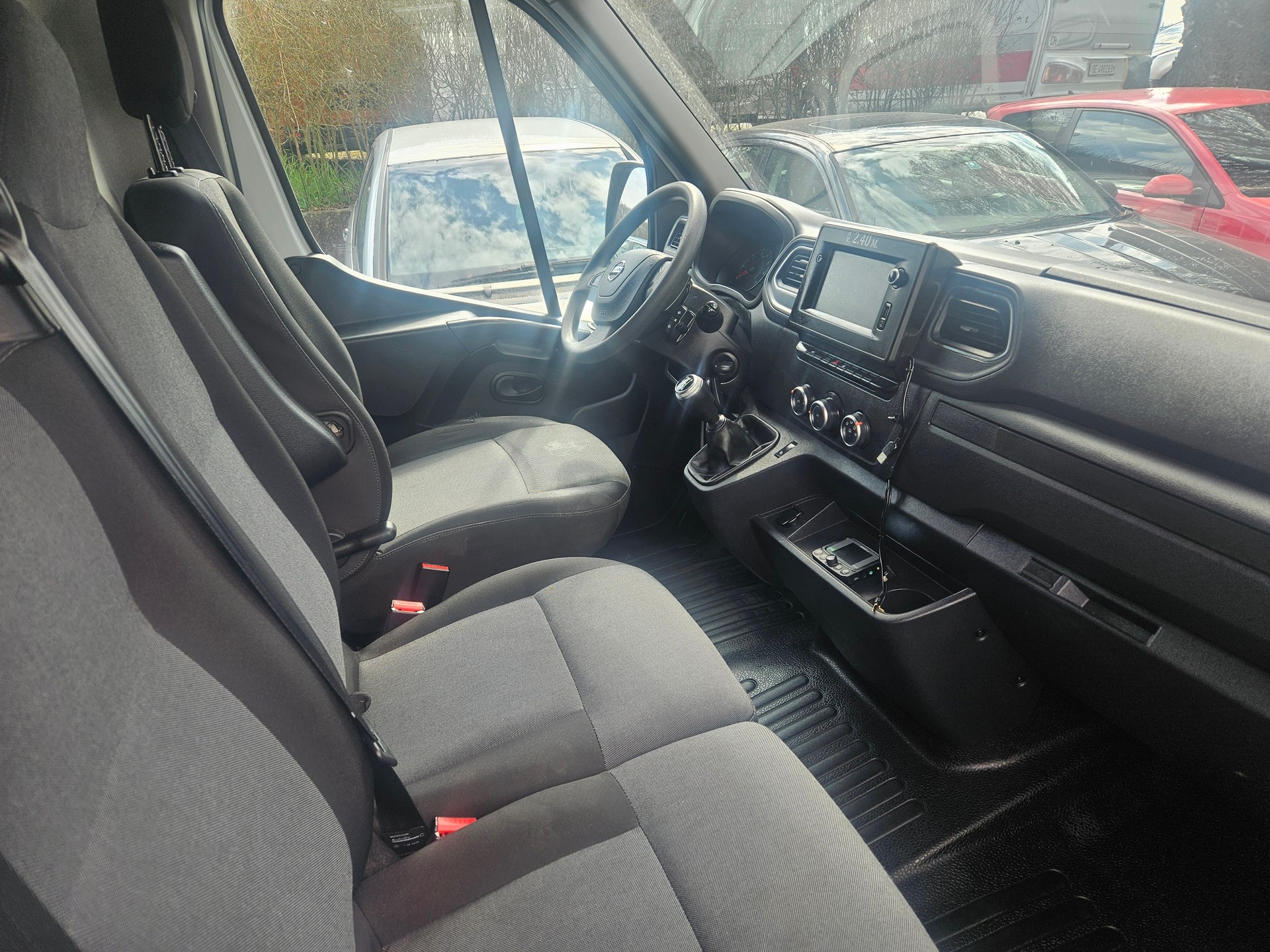 NISSAN NV400 F35.13 L2H2 FWD Comfort-image-11