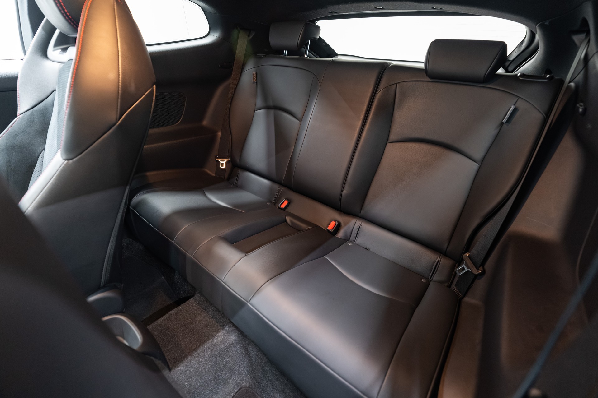 TOYOTA Yaris 1.6 GR Sport-image-15