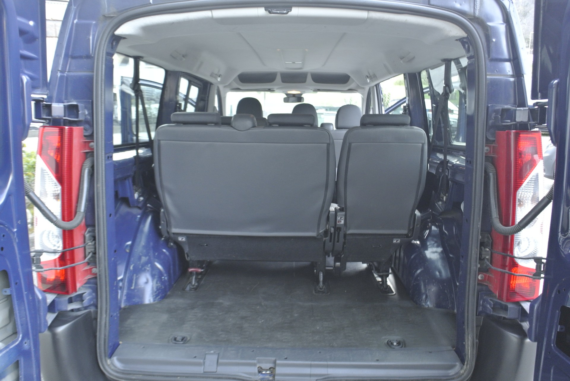 CITROEN Jumpy 2.0 HDi L2H1 Attraction-image-21