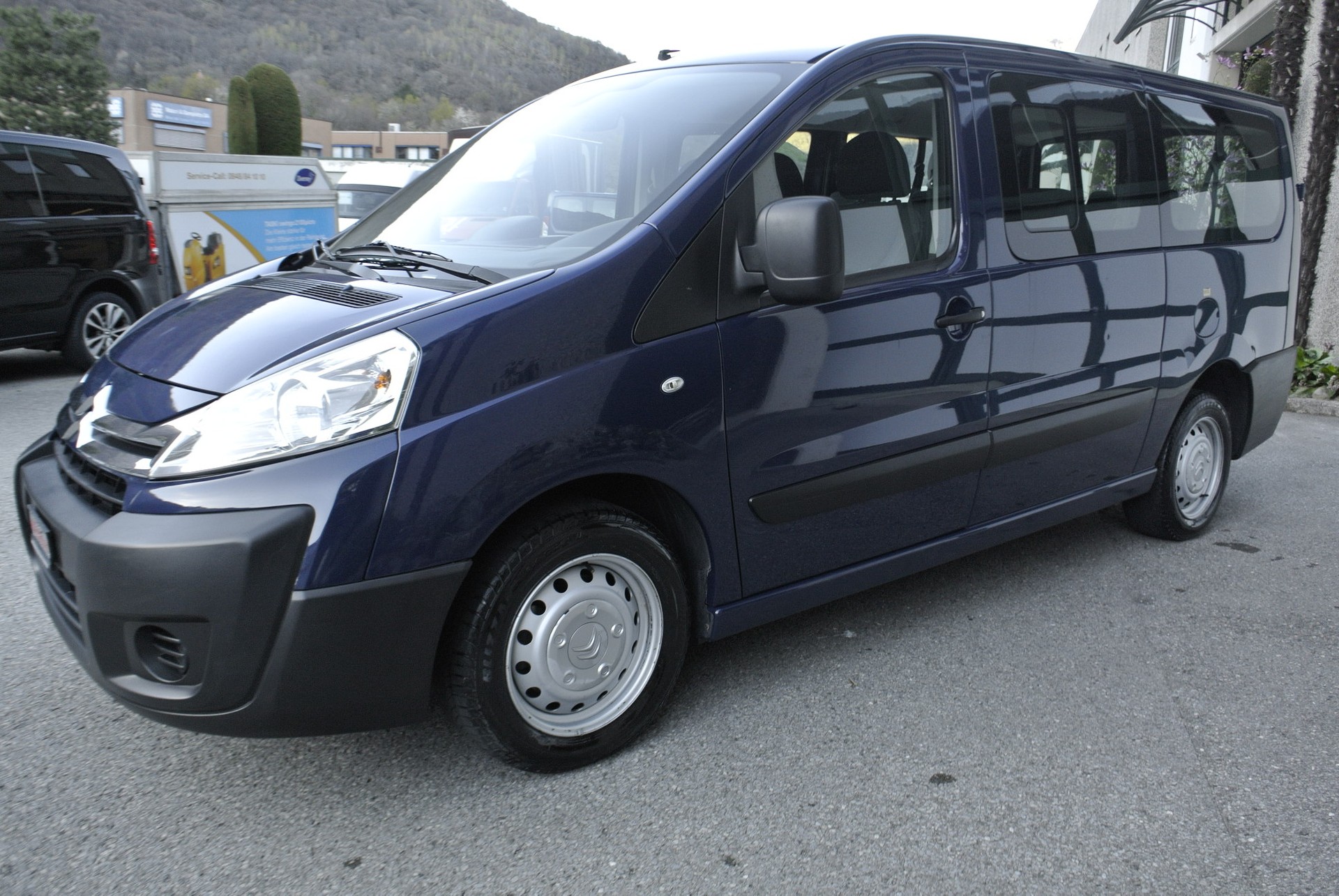 CITROEN Jumpy 2.0 HDi L2H1 Attraction-image-11