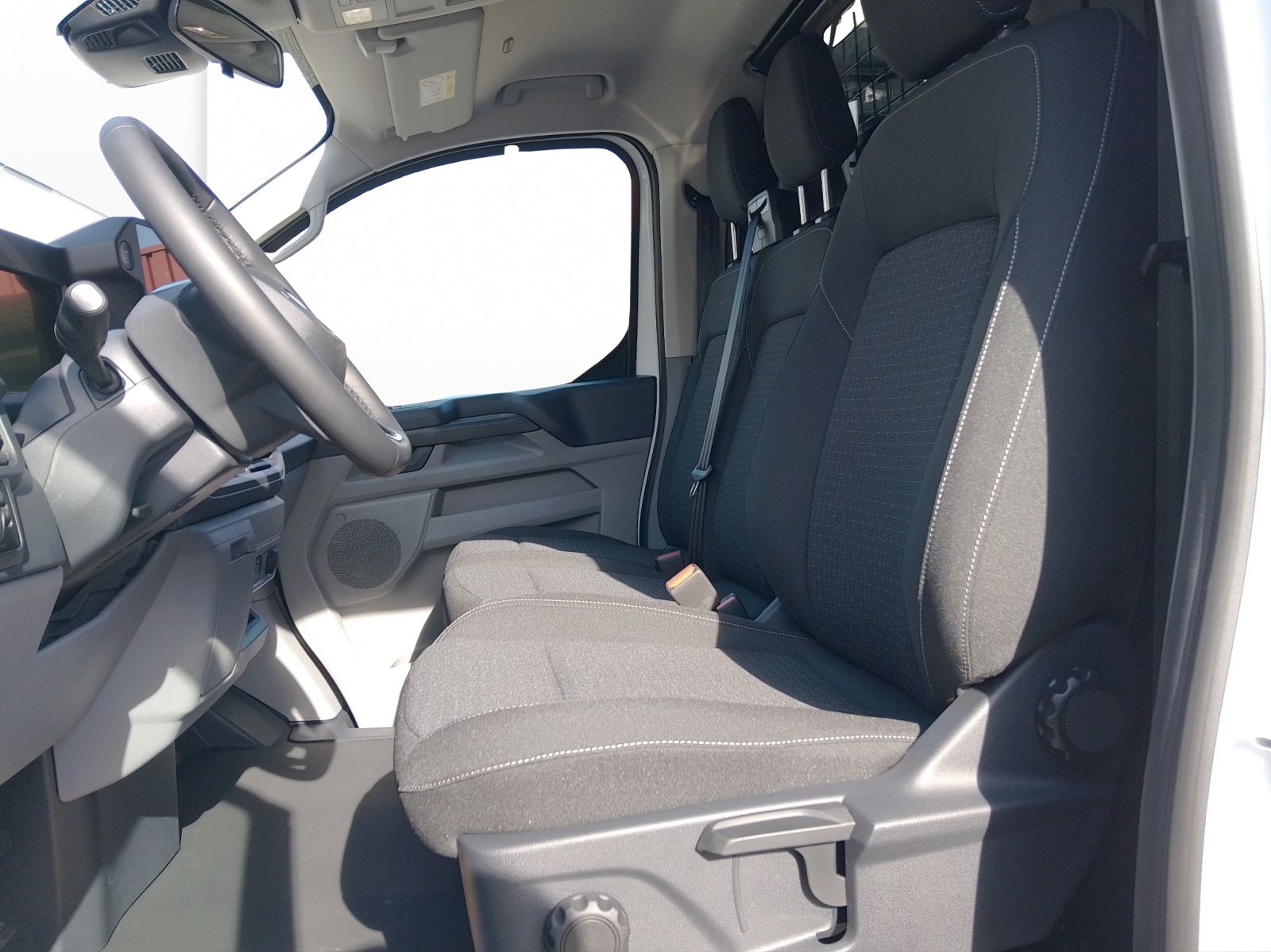 FORD Transit C Van 320 L1 2.0 EcoBlue 136 Trend-image-7