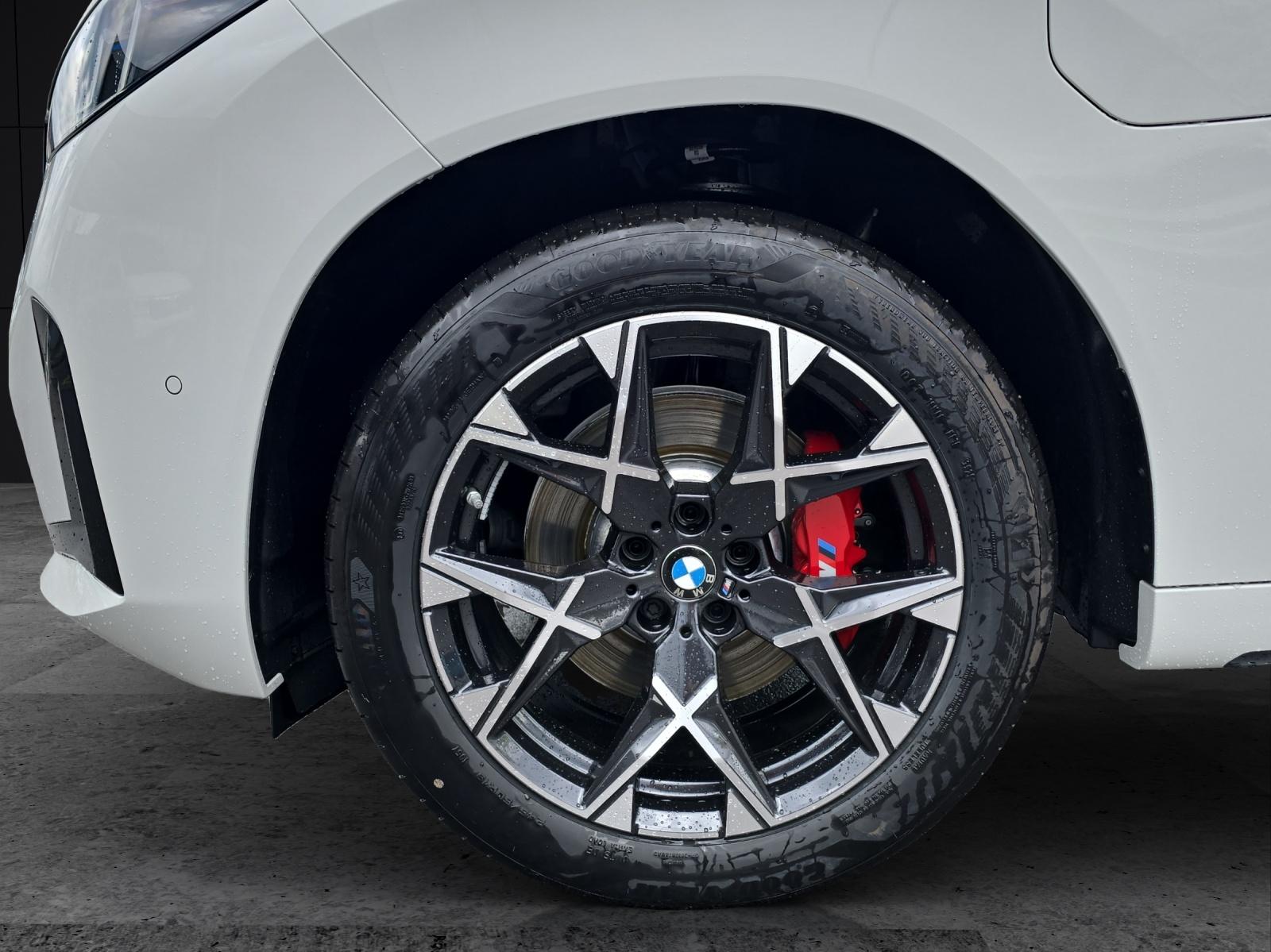 BMW X3 30e xDrive-showroom-element-3