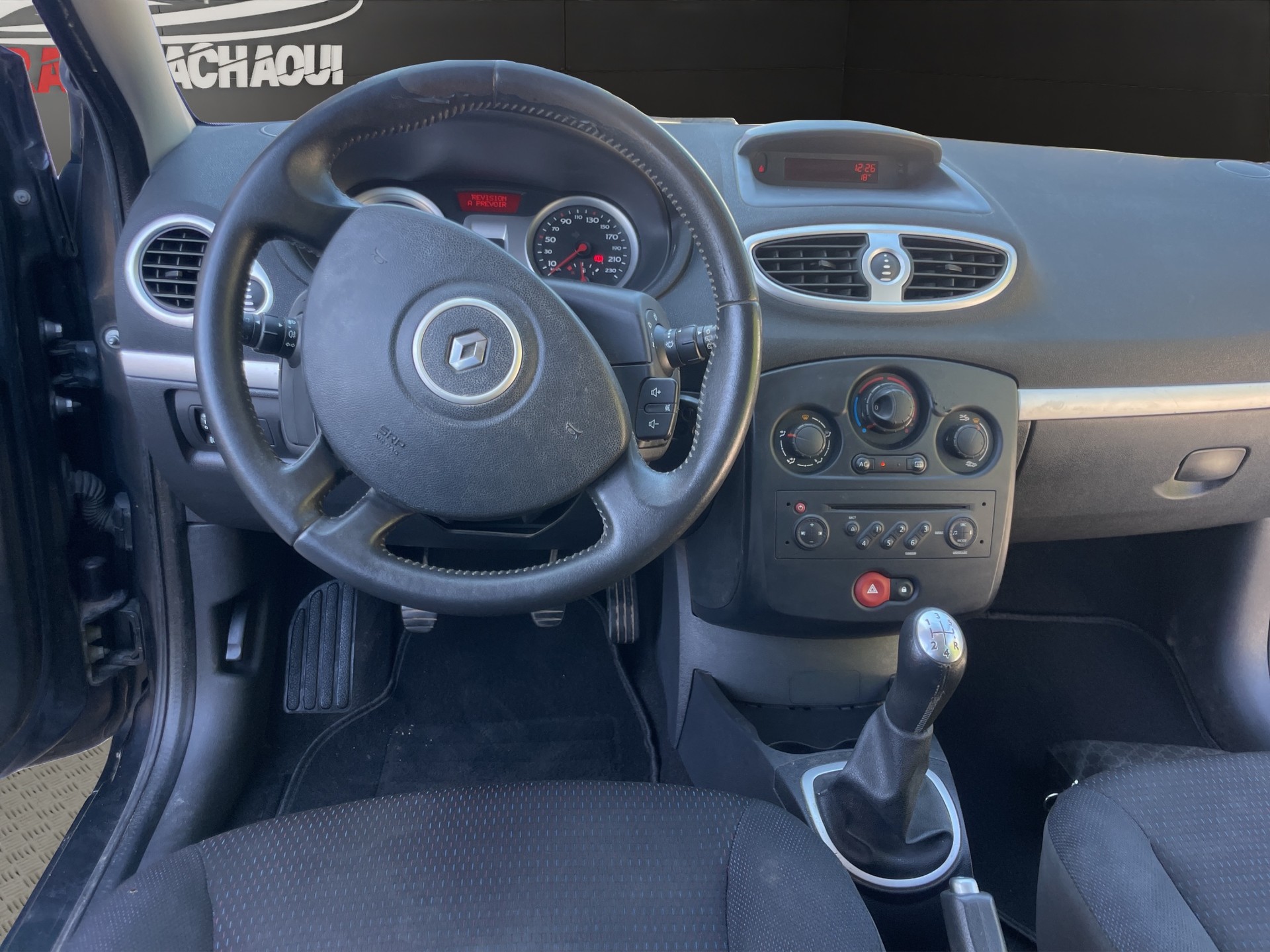RENAULT Clio Grandtour 1.2 16V Turbo Dynamique-image-9