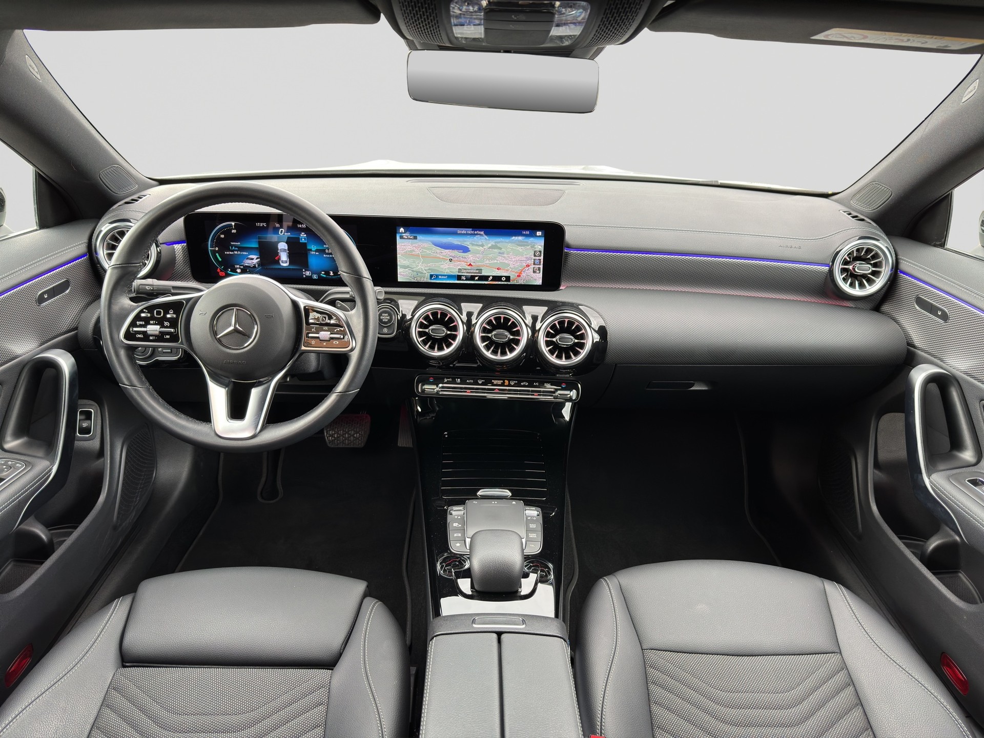 MERCEDES-BENZ CLA 180 Progressive Night 7G-DCT-image-13