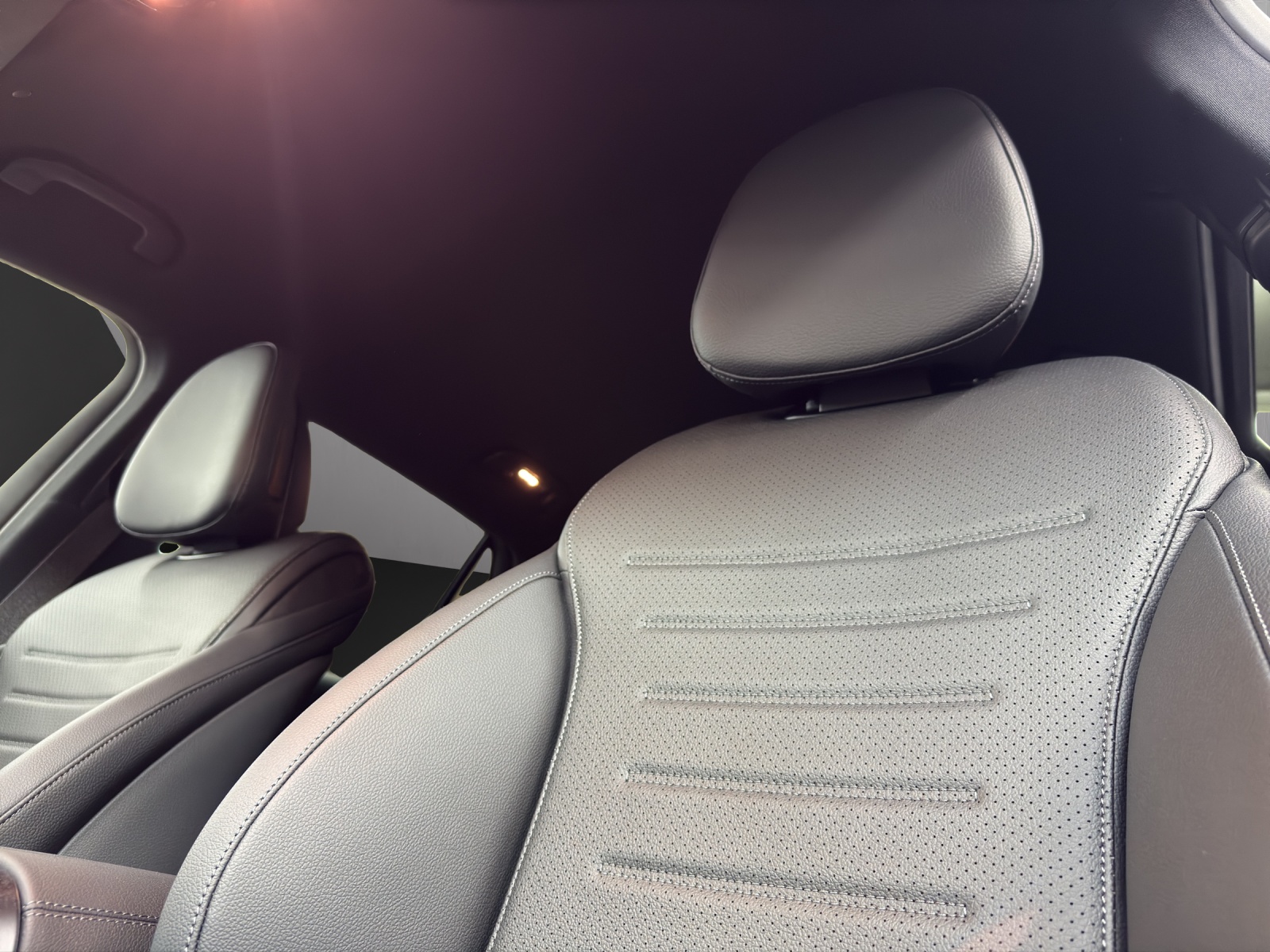 MERCEDES-BENZ GLC 300 e 4Matic 9G-Tronic EQ Star-image-13