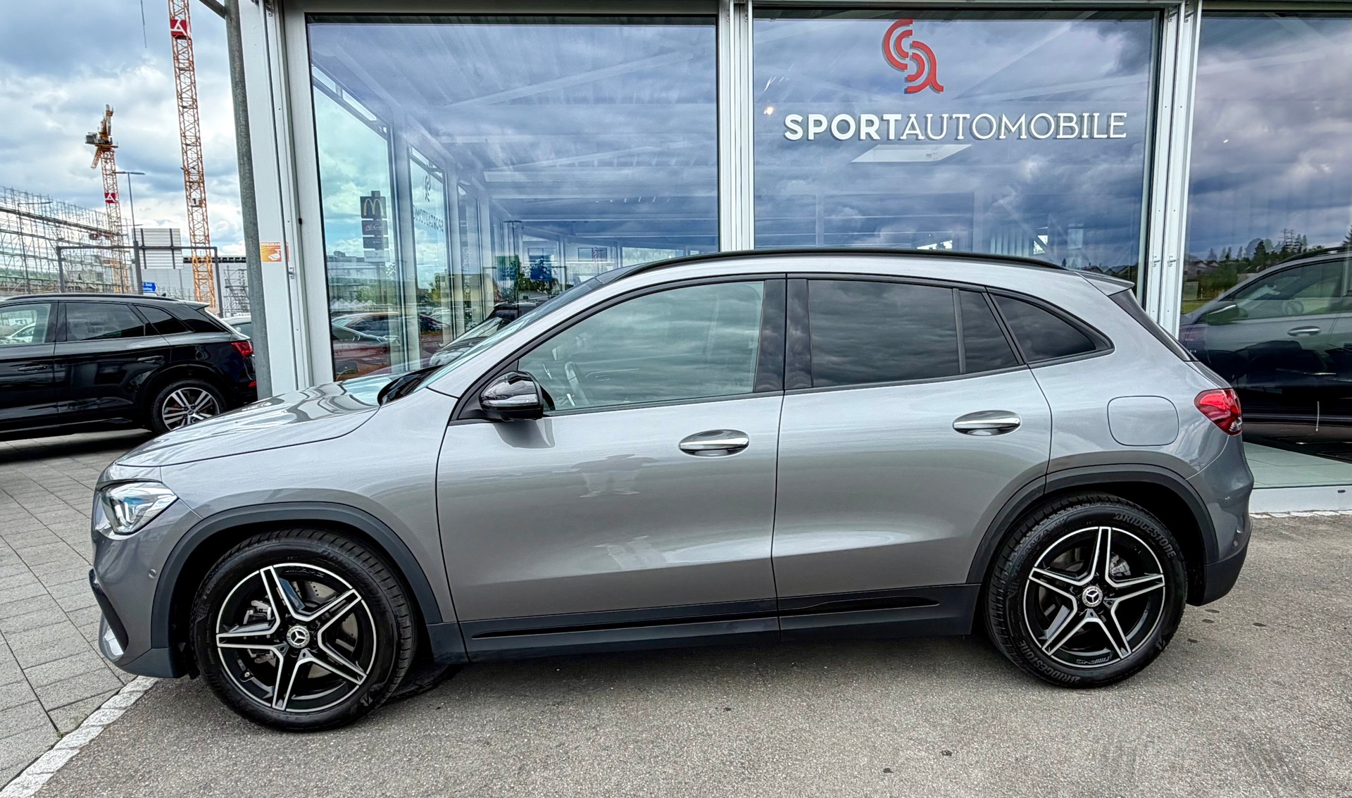 MERCEDES-BENZ GLA 250 4Matic AMG Line 8G-DCT-image-5