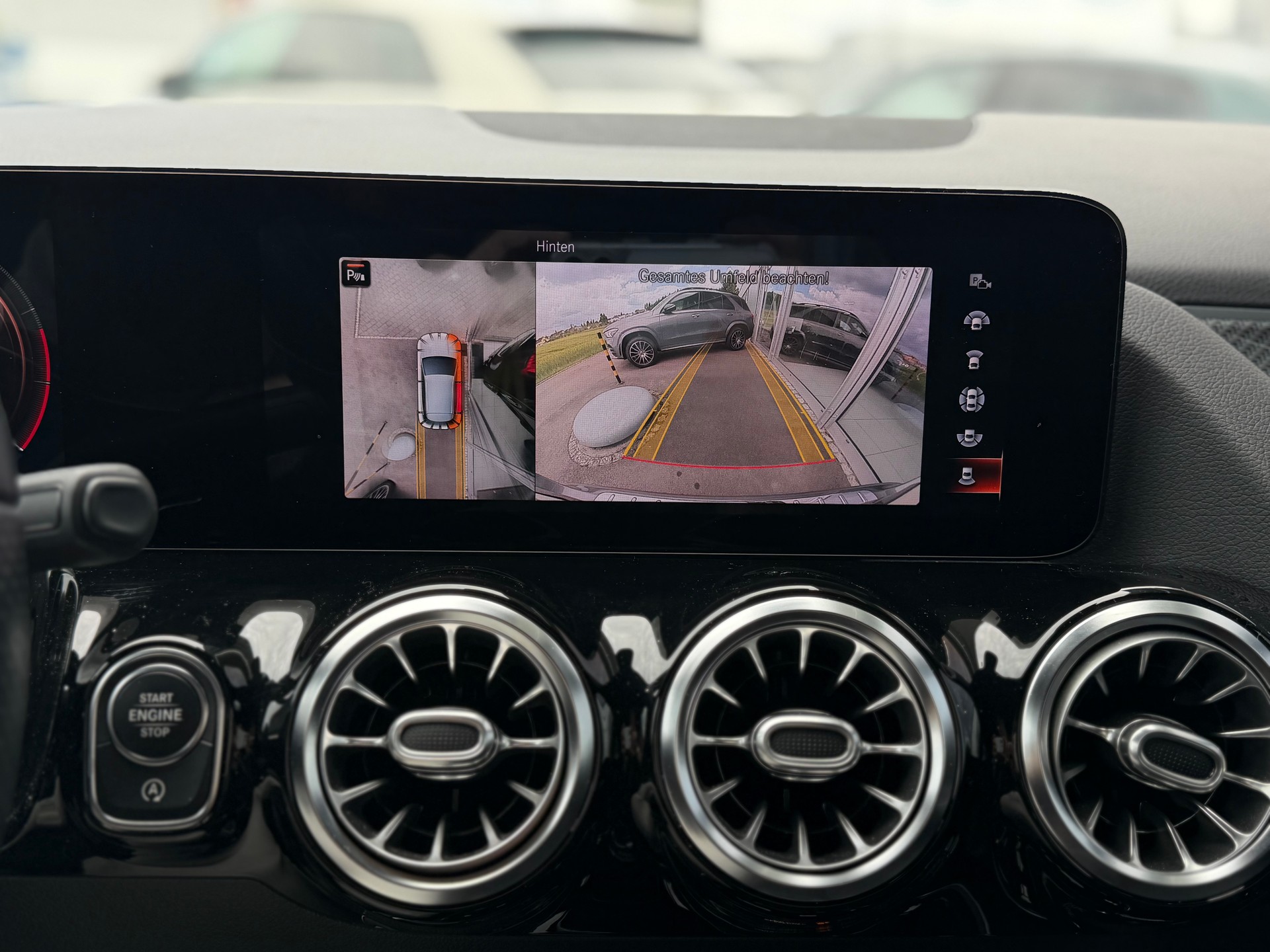 MERCEDES-BENZ GLA 250 4Matic AMG Line 8G-DCT-image-17