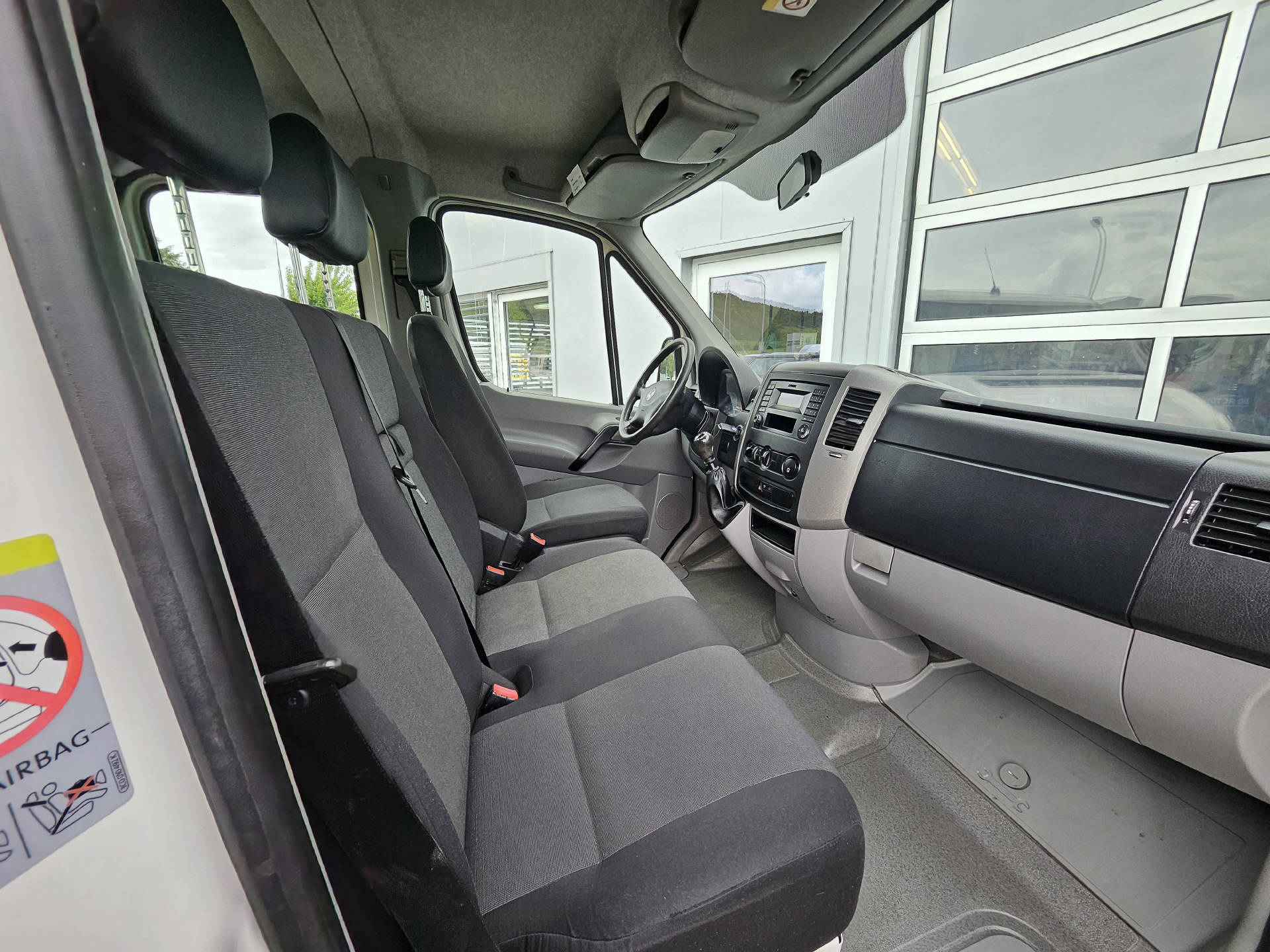 VW Crafter 35 DKab.-Ch. 3665 2.0 TDI 140 * Frischg ab MFK * Nutzlast von 1'176 KG * AHK *-image-7