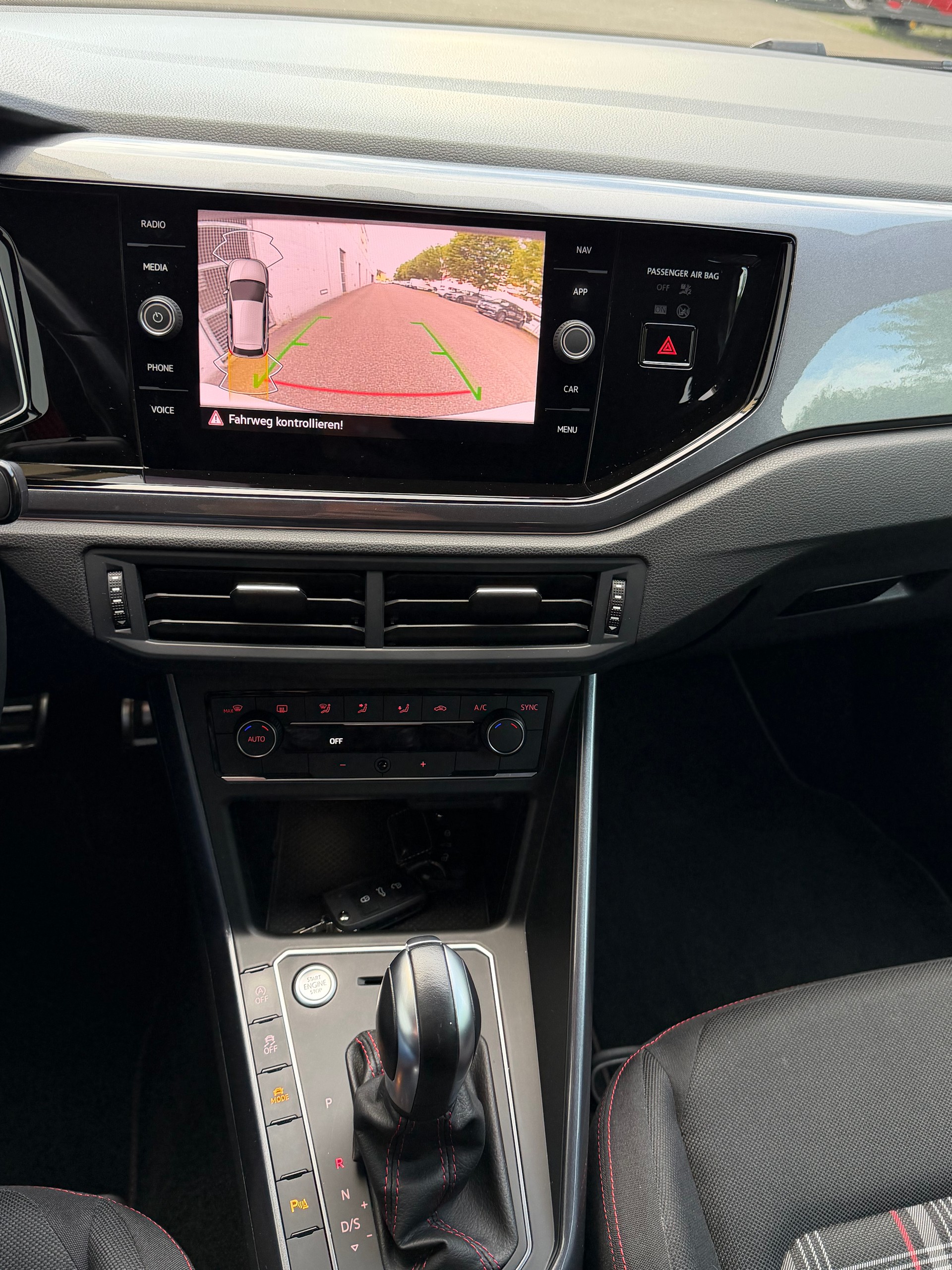 VW Polo 2.0 TSI GTI DSG-image-9
