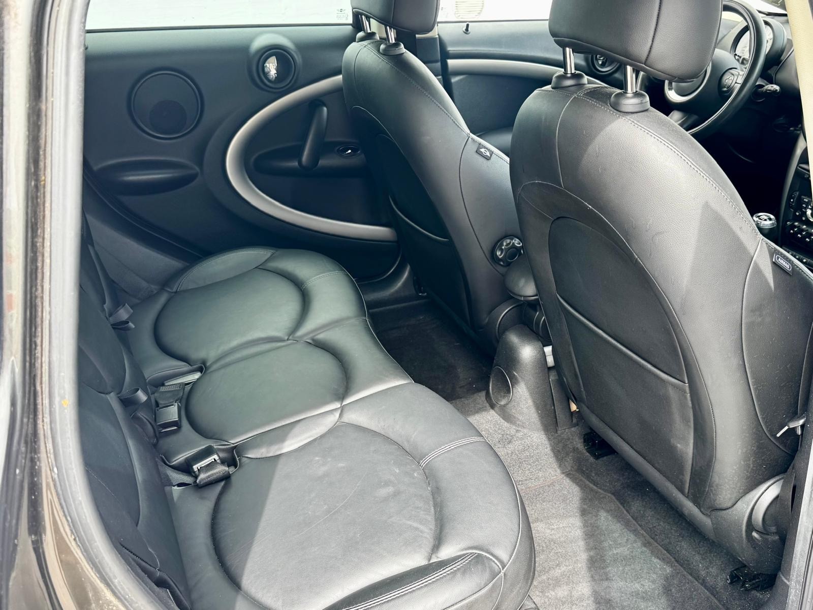 MINI Countryman Cooper FWD-image-12