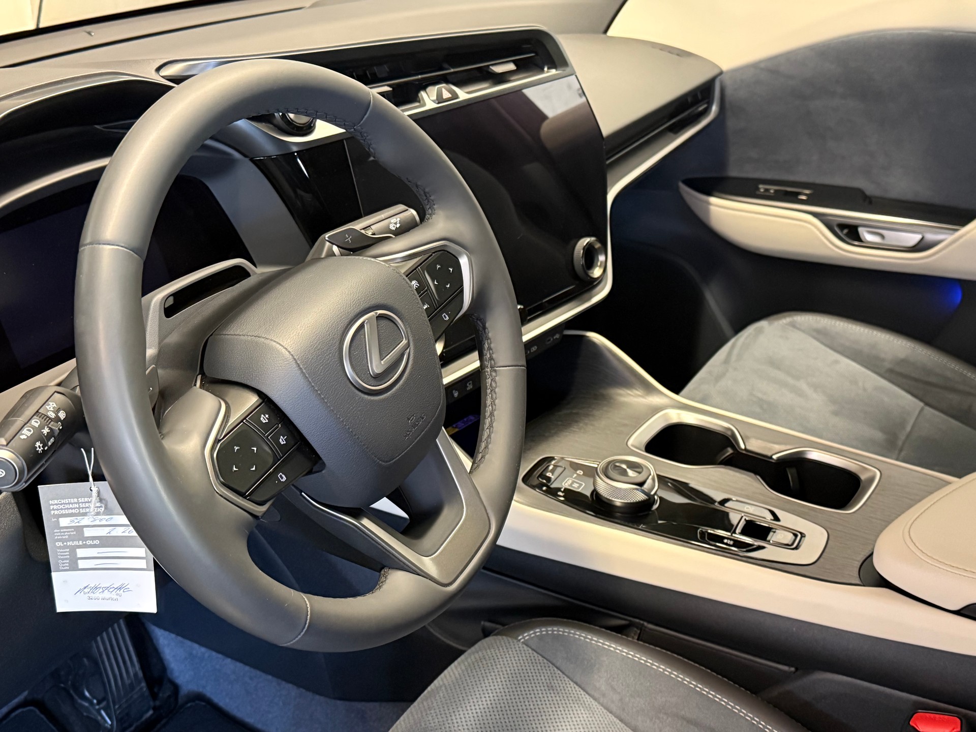 LEXUS RZ 450e 71,4 KW AWD Excellence-image-10