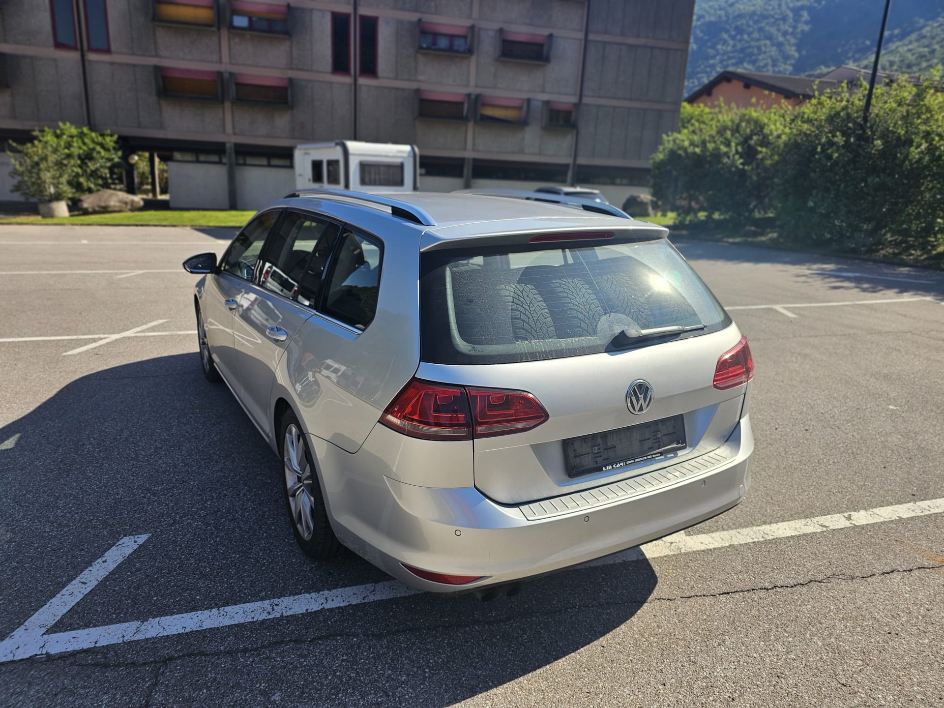 VW GOLF-image-2