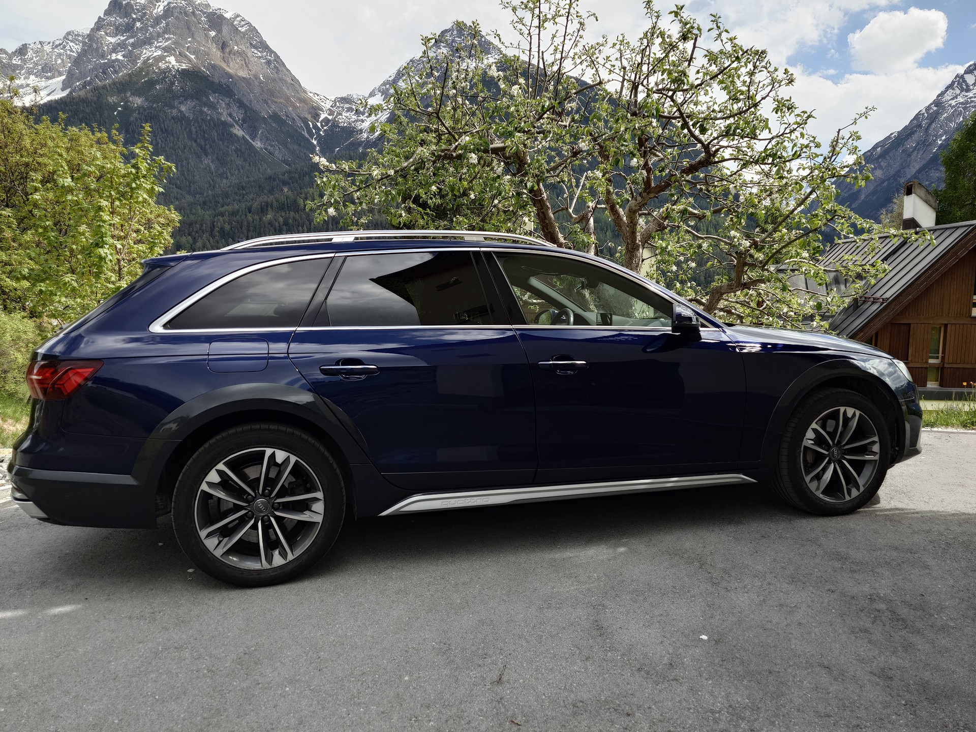 AUDI Audi A4 allroad 45 TFSI quattro S-Tronic-image-3