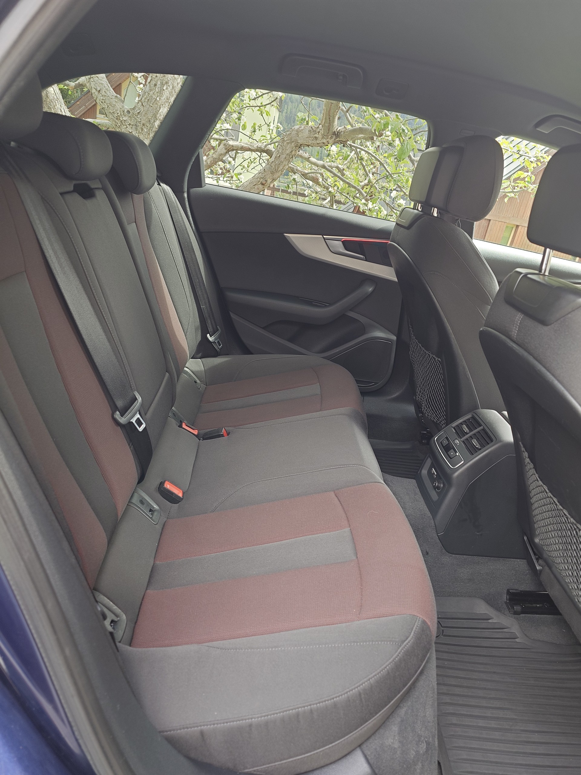 AUDI Audi A4 allroad 45 TFSI quattro S-Tronic-image-9