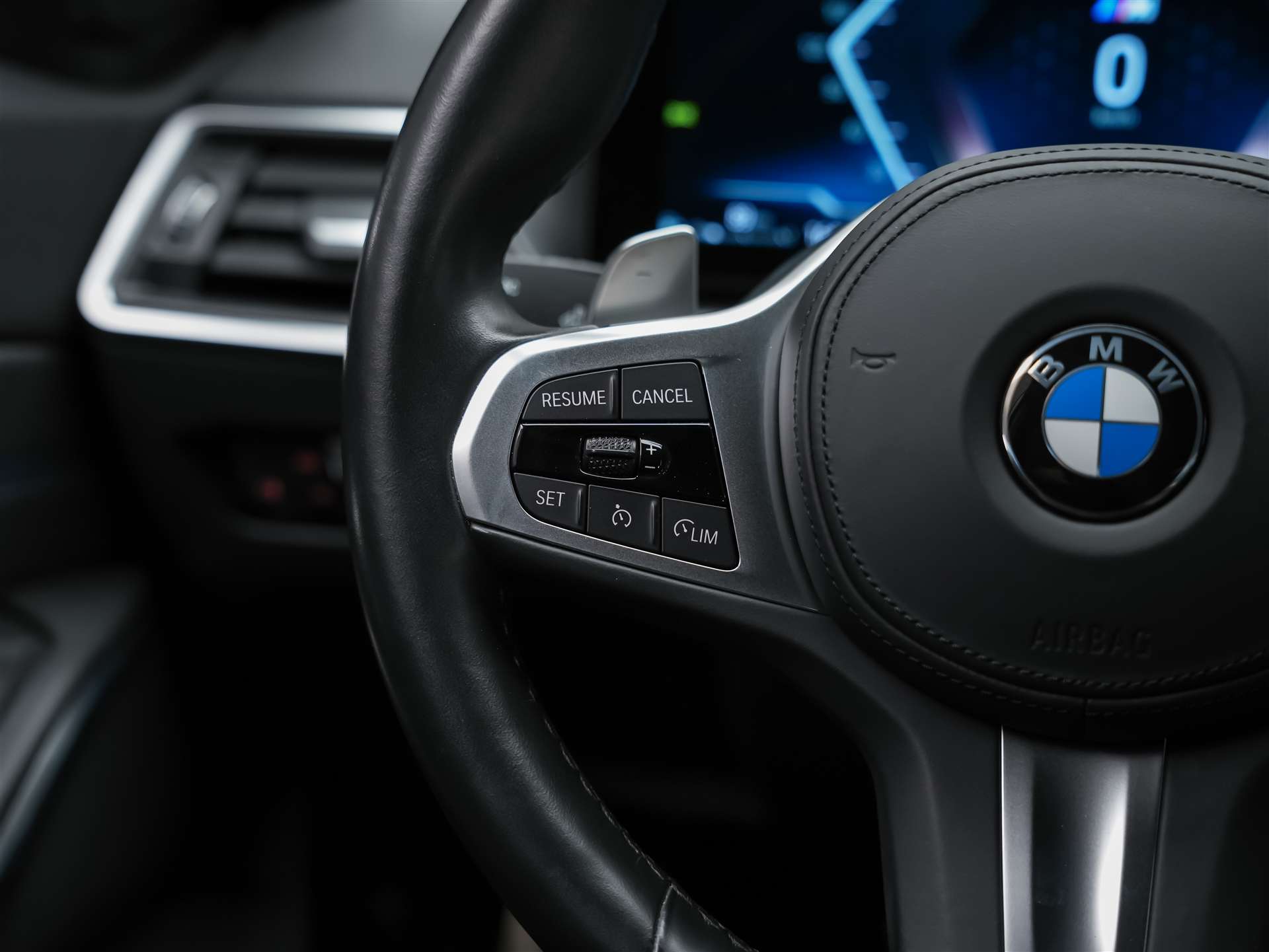 BMW 330d xDrive M Sport *Facelift*20"Zoll*Rückfahrkamera*-image-25