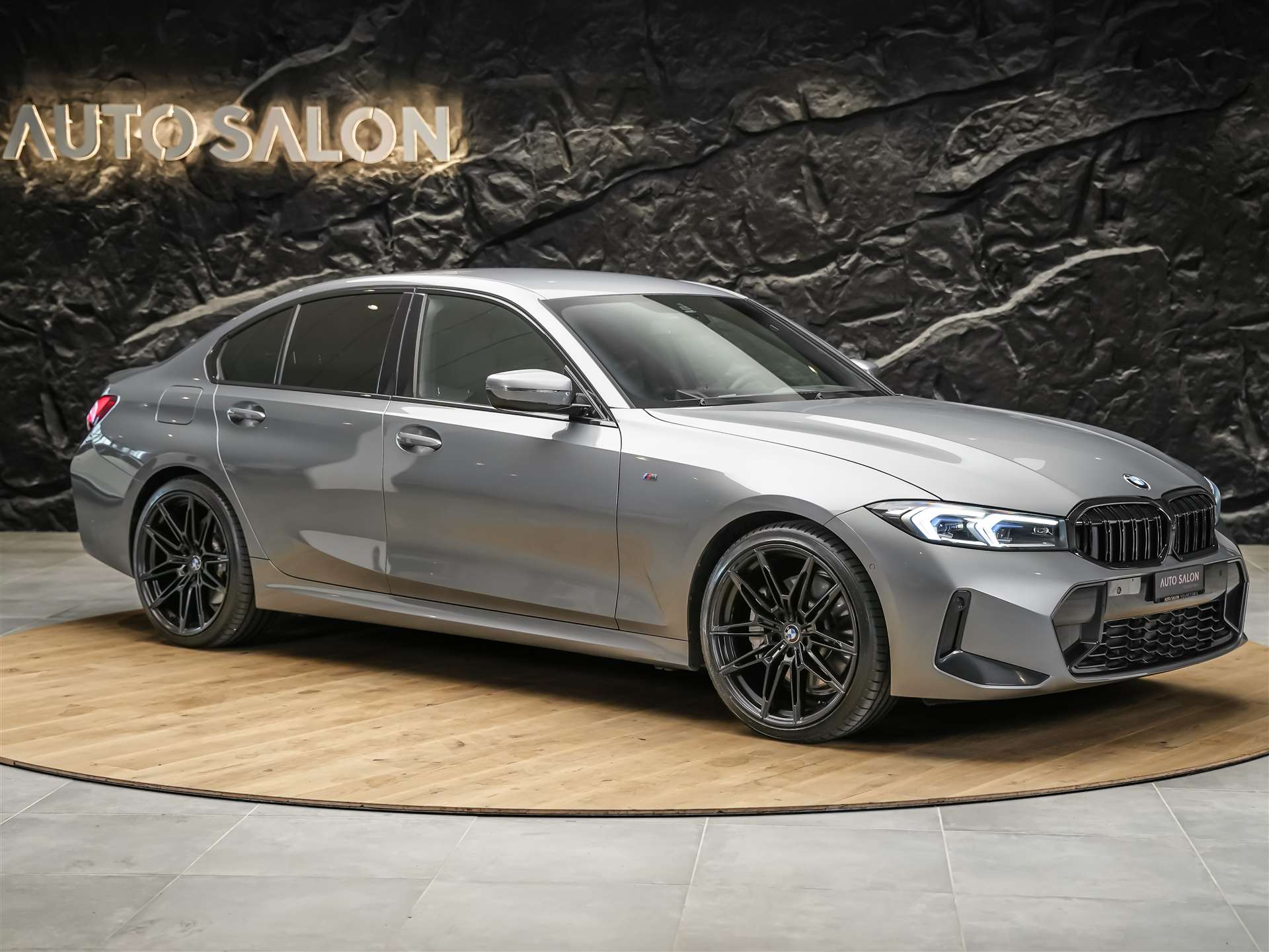 BMW 330d xDrive M Sport *Facelift*20"Zoll*Rückfahrkamera*-image-6