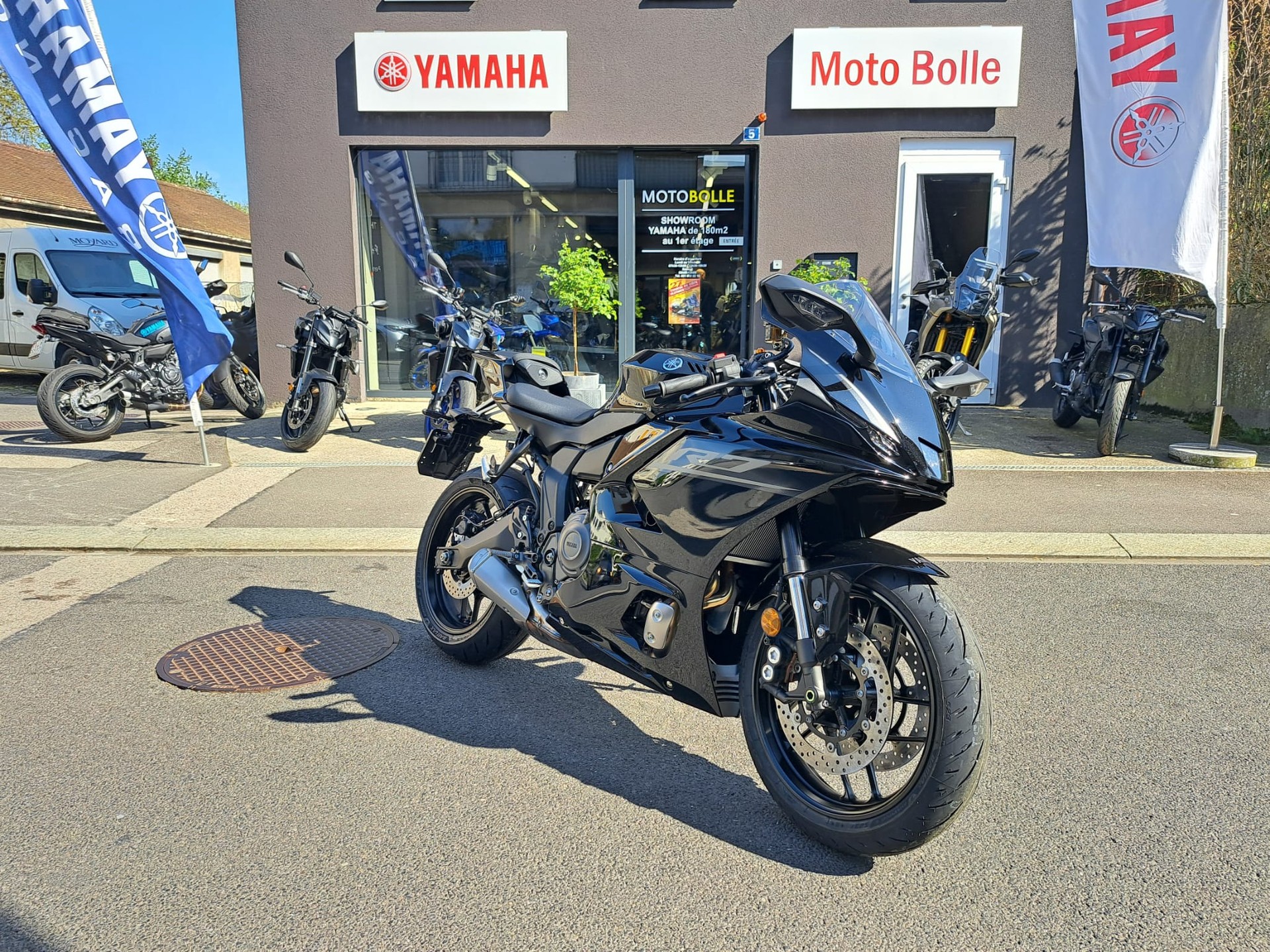 YAMAHA YZF-R7-image-1