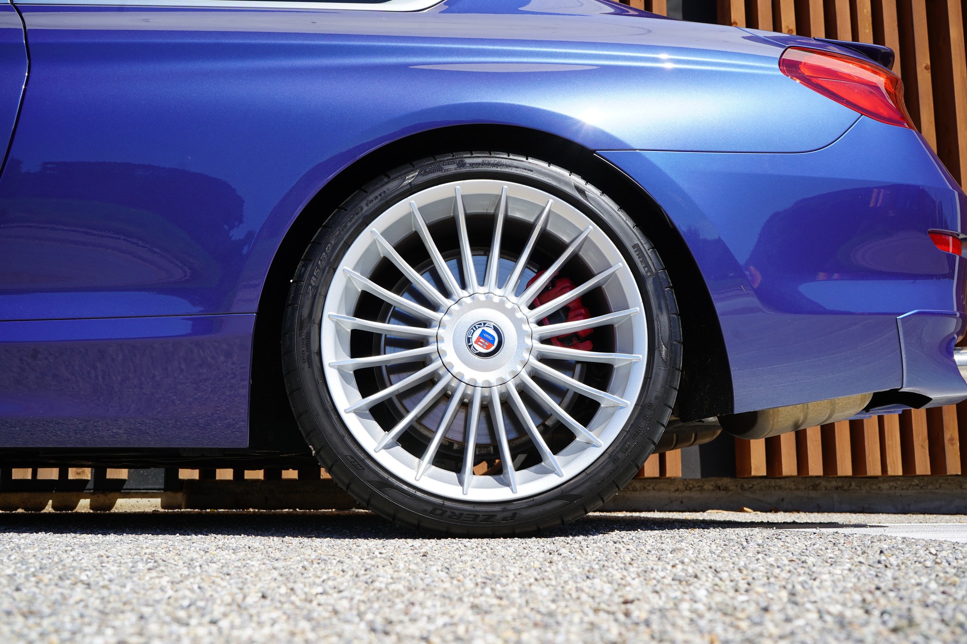 BMW-ALPINA B6 BiTURBO 4.4 V8 COUPÉ SWITCH-TRONIC l 540 PS-image-16