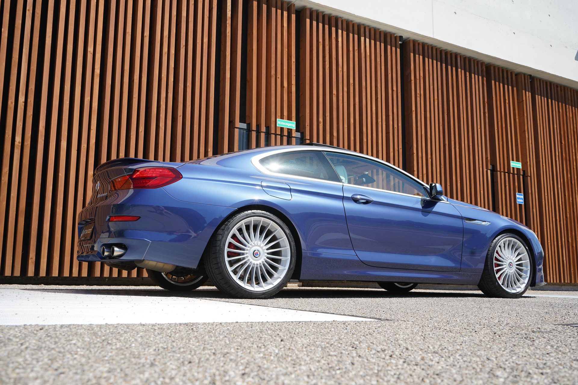 BMW-ALPINA B6 BiTURBO 4.4 V8 COUPÉ SWITCH-TRONIC l 540 PS-image-9