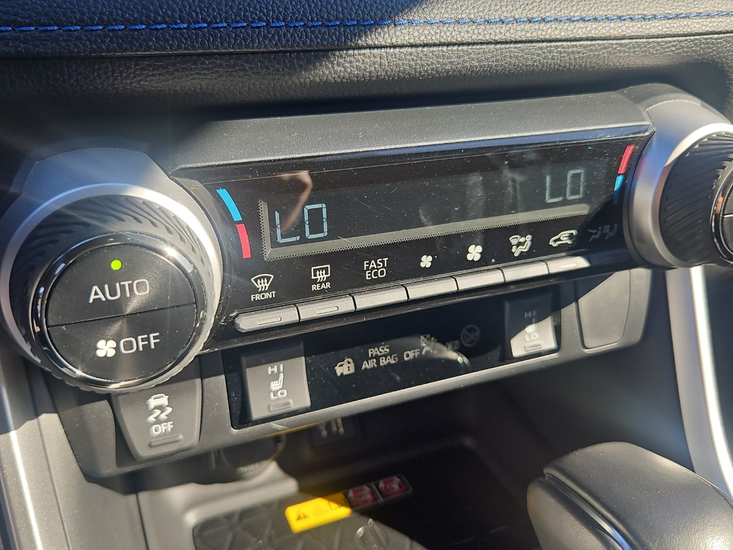 TOYOTA RAV-4 2.5 HSD Style e-CVT 4WD-image-24