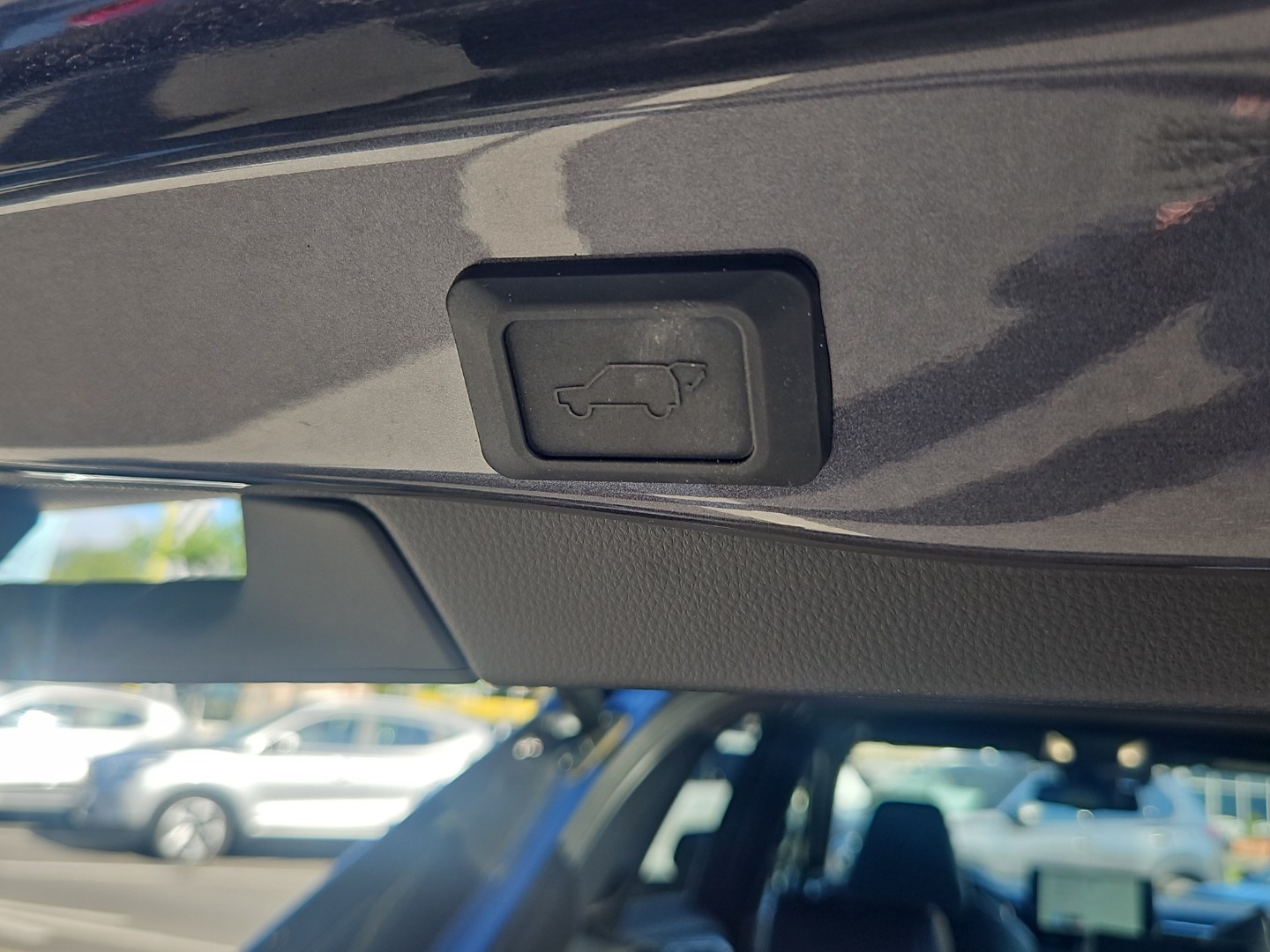 TOYOTA RAV-4 2.5 HSD Style e-CVT 4WD-image-18