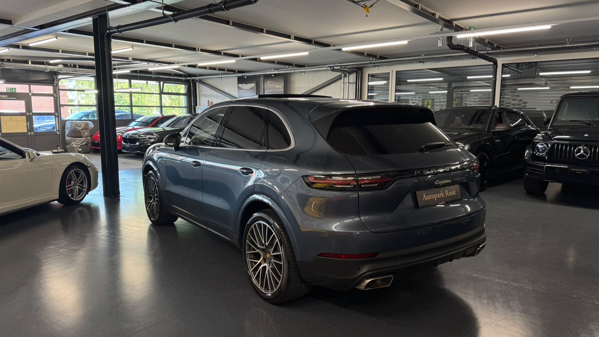 PORSCHE Cayenne E-Hybrid-image-8