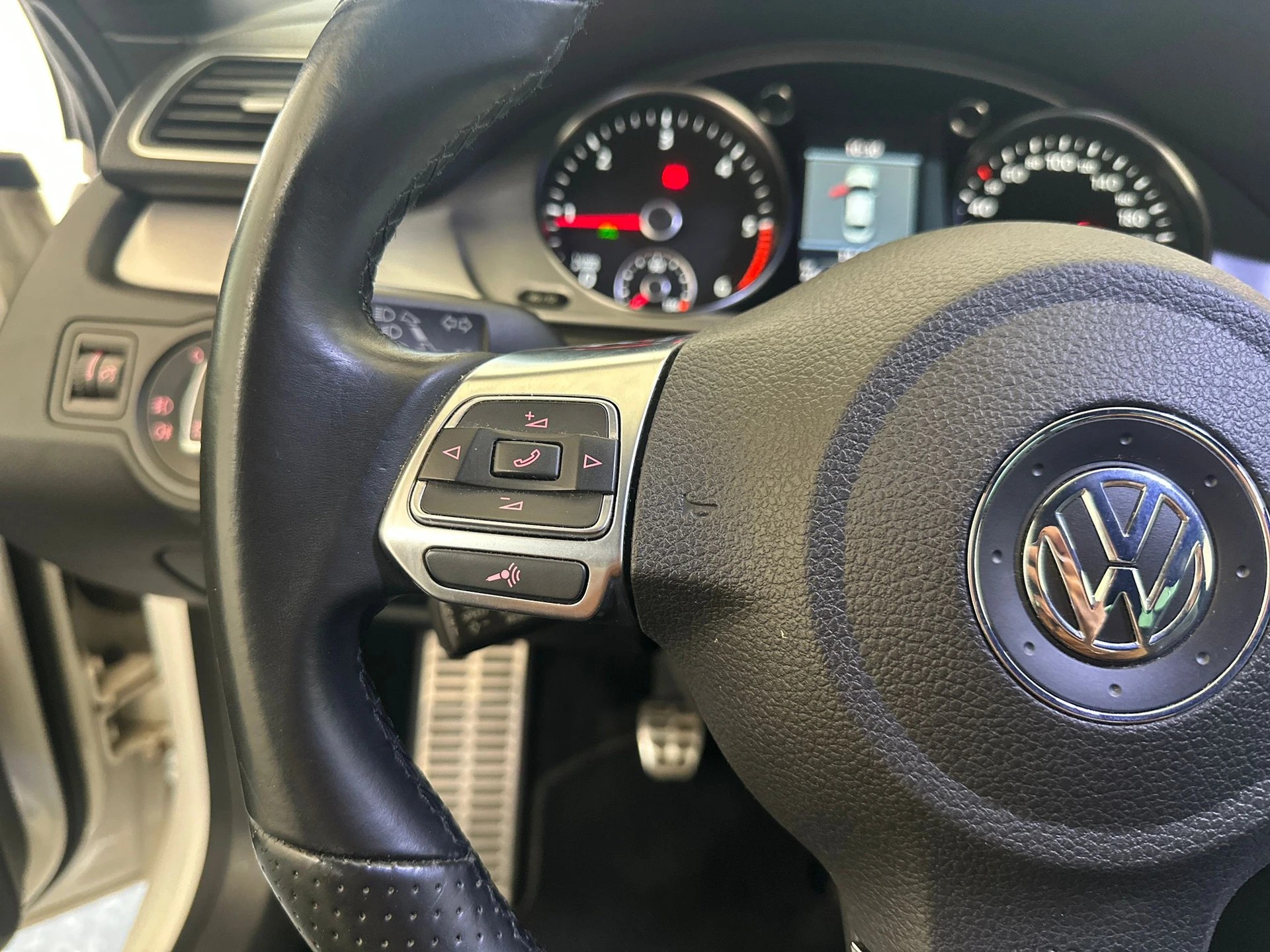 VW CC 2.0 TDI 177 BlueMT-image-14