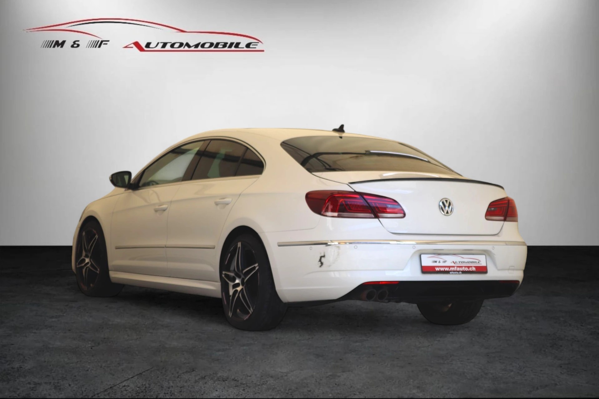 VW CC 2.0 TDI 177 BlueMT-showroom-element-3