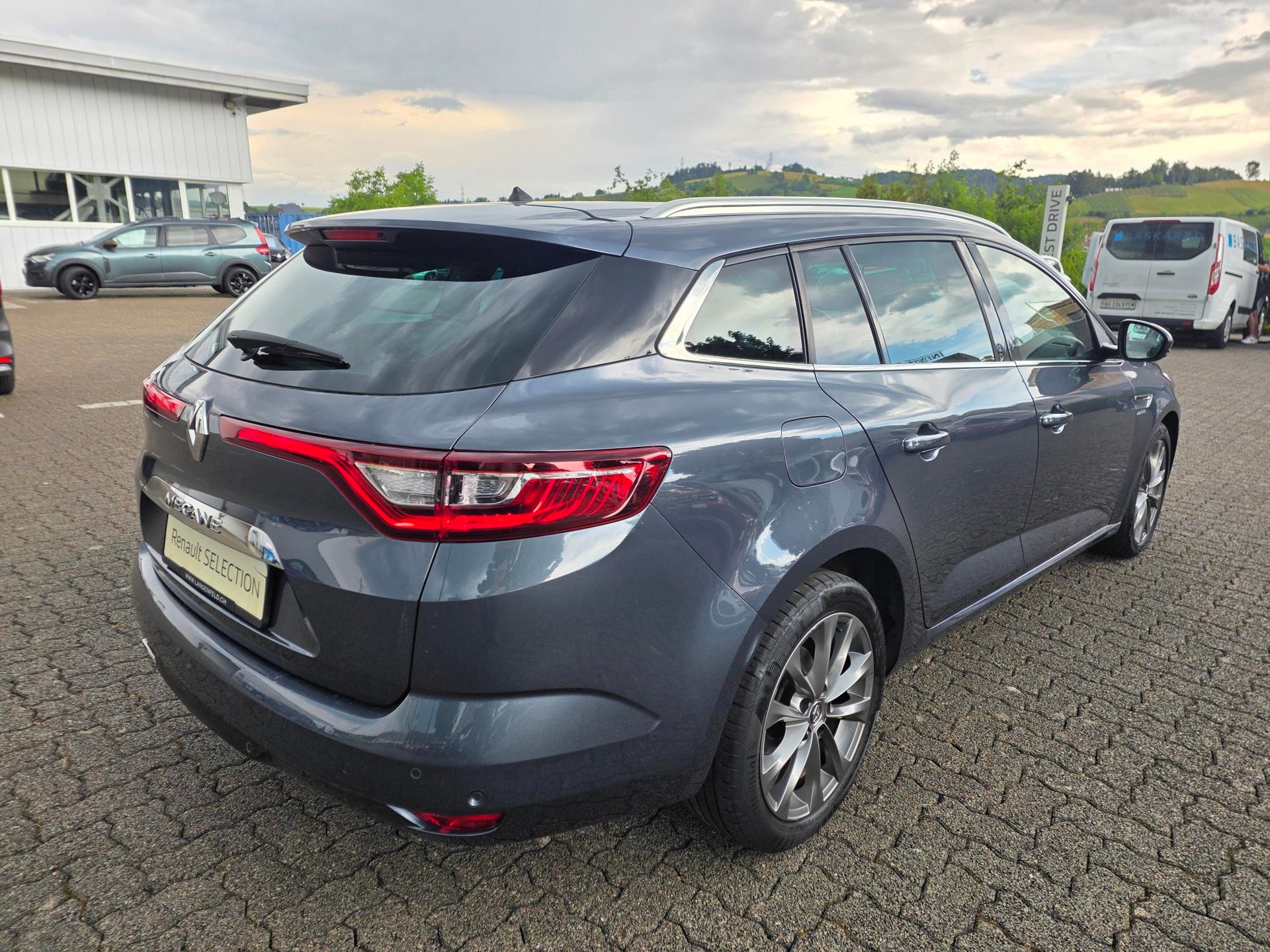RENAULT Mégane GrT 1.2 TCe 130 90th An.EDC-image-3