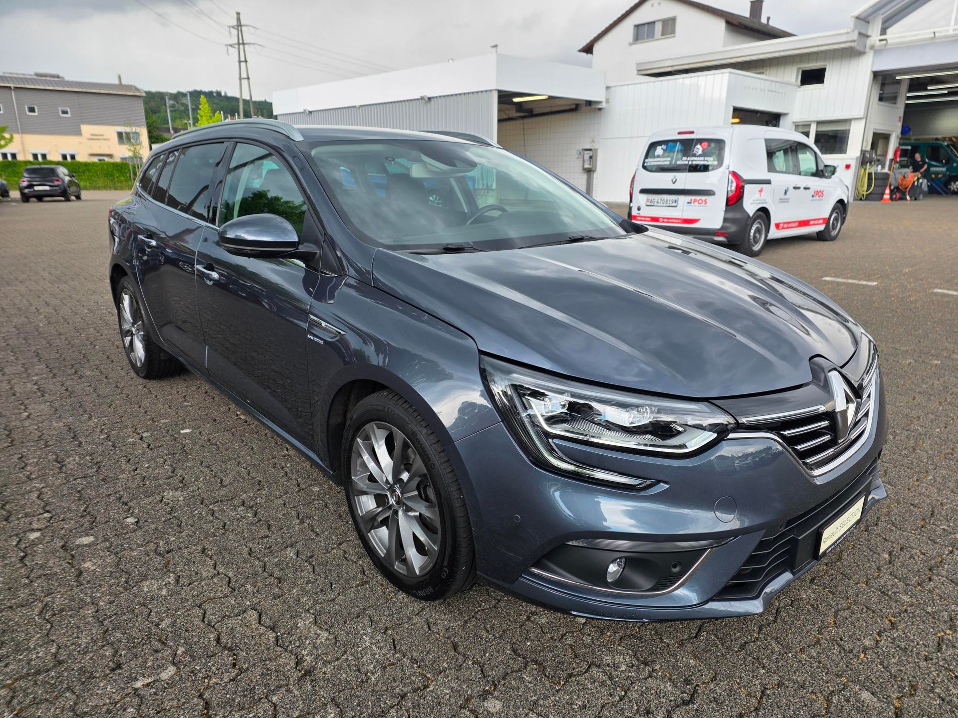 RENAULT Mégane GrT 1.2 TCe 130 90th An.EDC-image-4