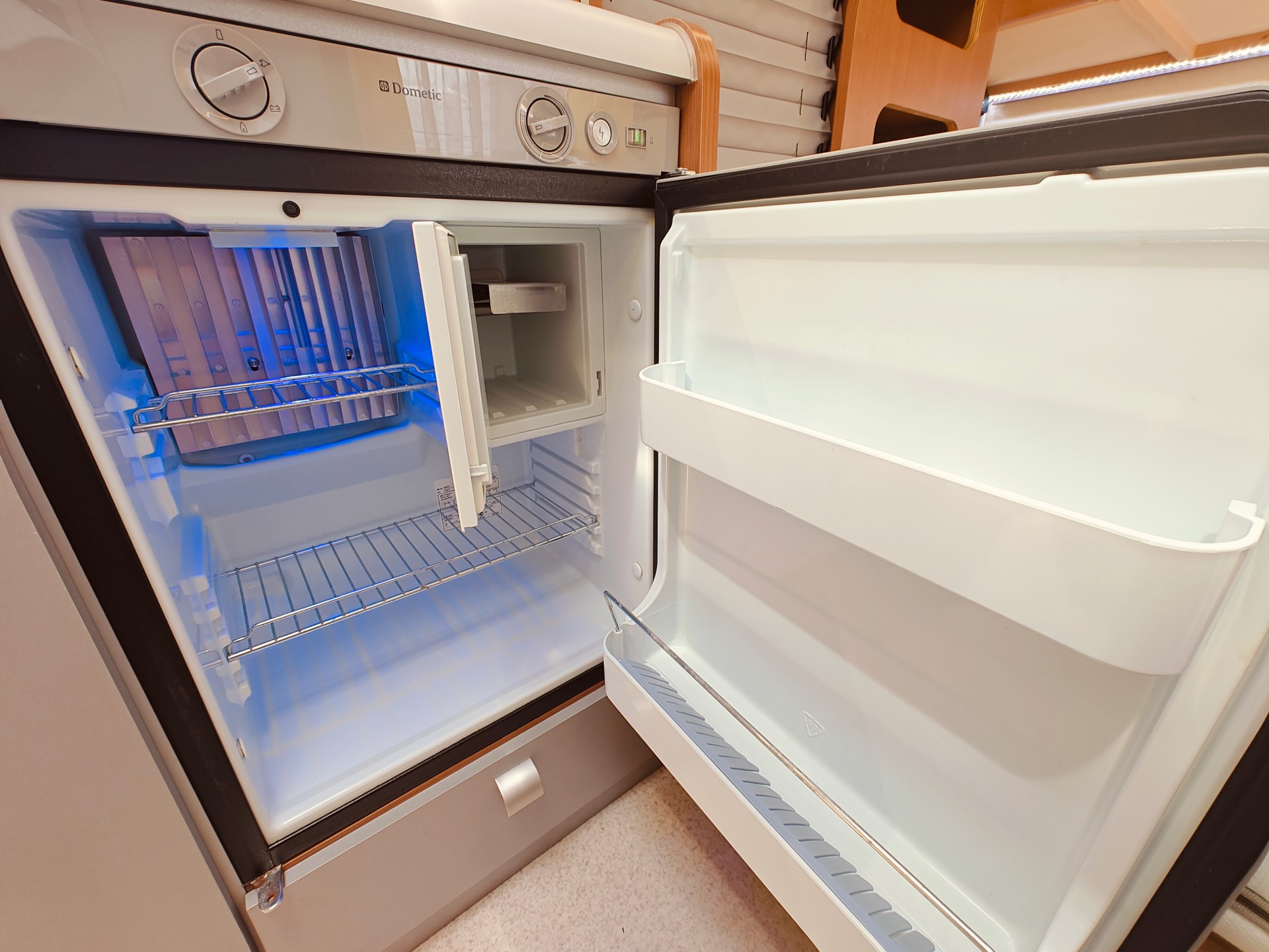 KNAUS Eifelland Deseo 500 Family Edition -- Mover -- Solar & Lithium -- Markise & Seitenwände -- Etagenbett-image-19