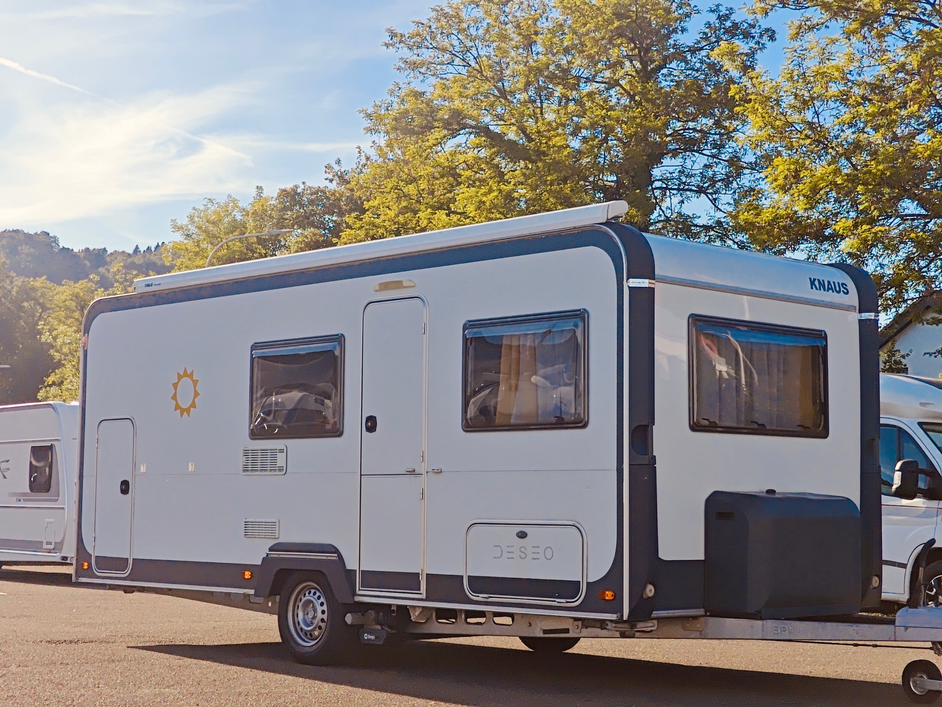 KNAUS Eifelland Deseo 500 Family Edition -- Mover -- Solar & Lithium -- Markise & Seitenwände -- Etagenbett-showroom-element-1