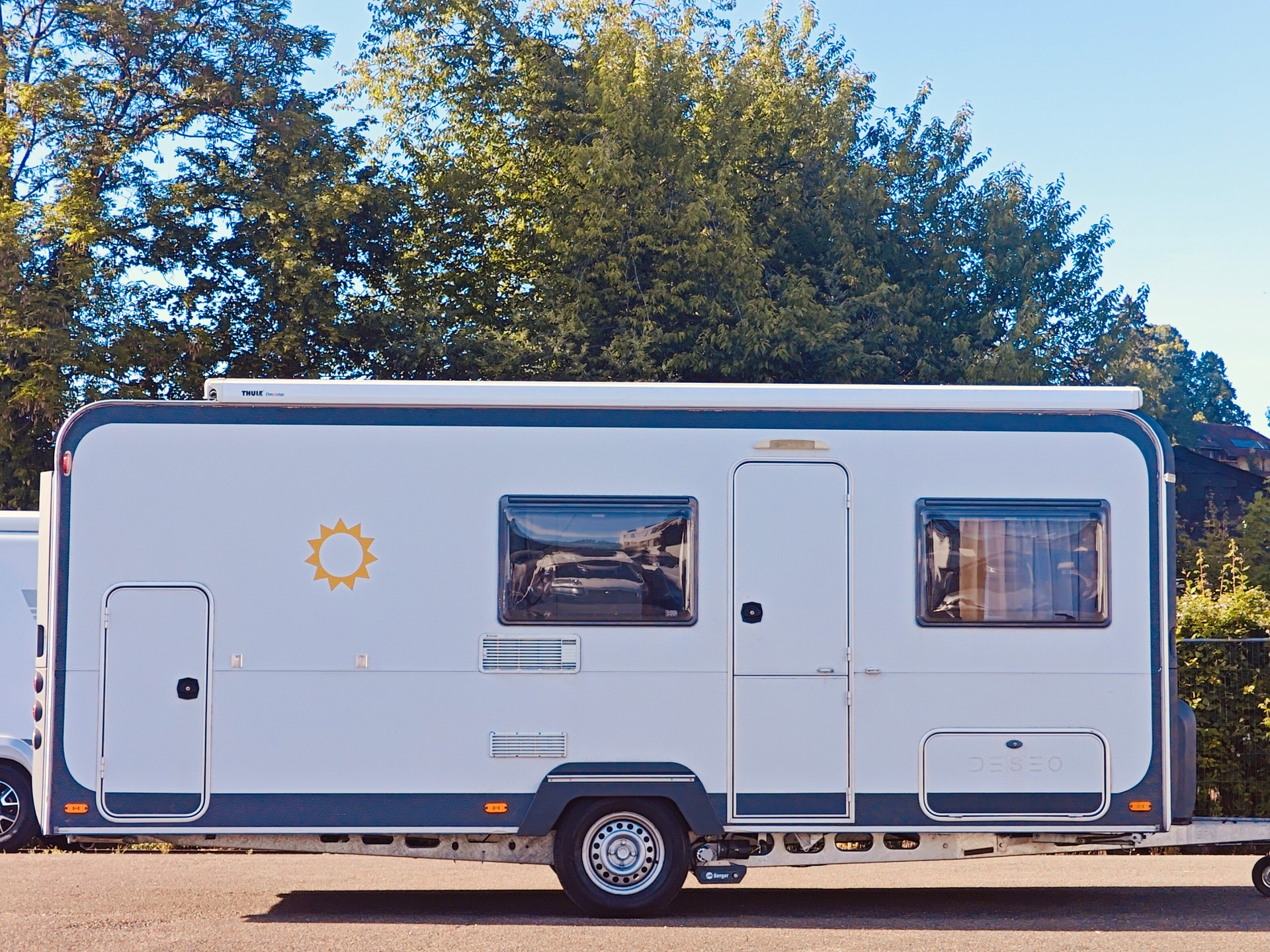 KNAUS Eifelland Deseo 500 Family Edition -- Mover -- Solar & Lithium -- Markise & Seitenwände -- Etagenbett-showroom-element-2