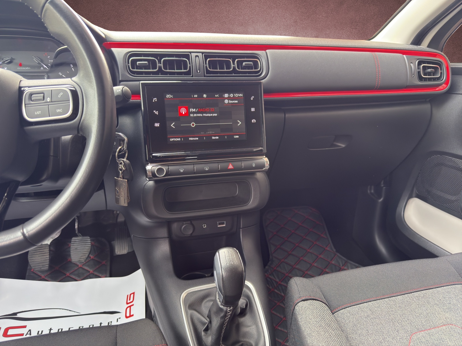 CITROEN C3 1.2i PureTech Feel Edition-image-10
