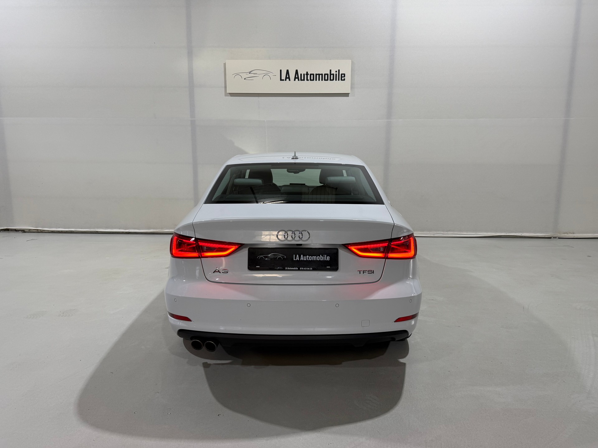 AUDI A3 Limousine 1.8 TFSI Ambiente S-tronic-image-7