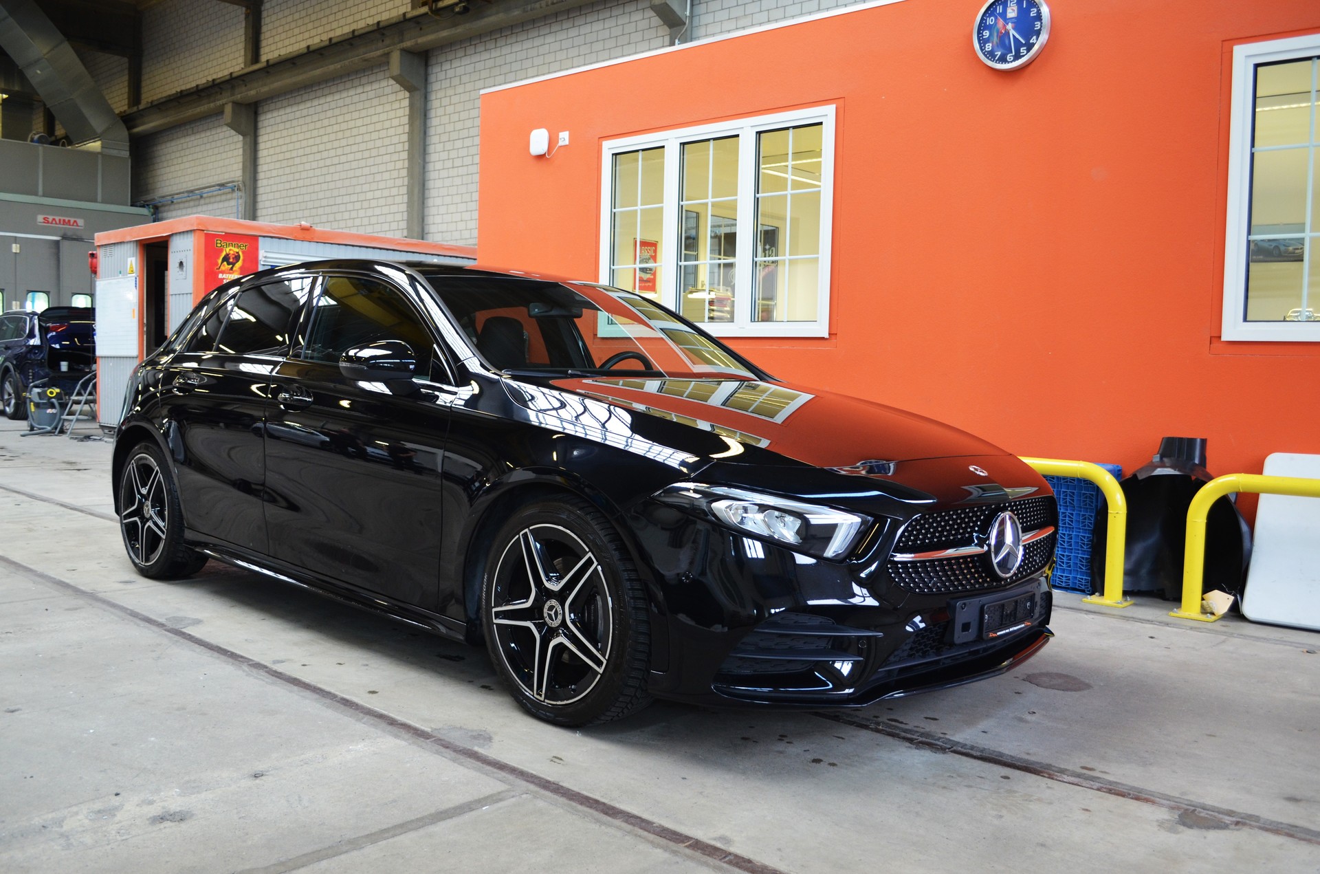 MERCEDES-BENZ A 180 d AMG Line 8G-DCT-image-0