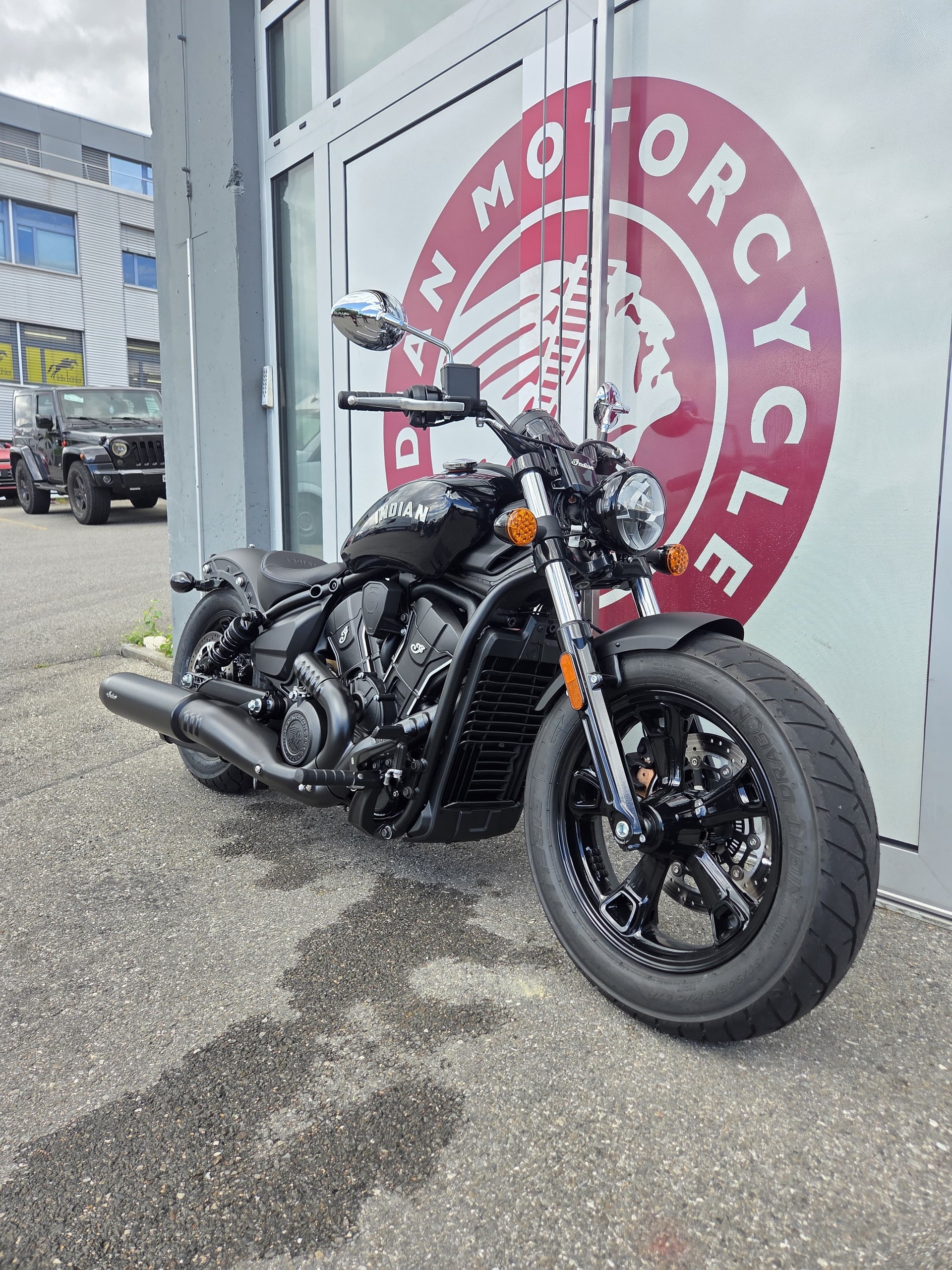 INDIAN SCOUT SIXTY BOBBER-image-2