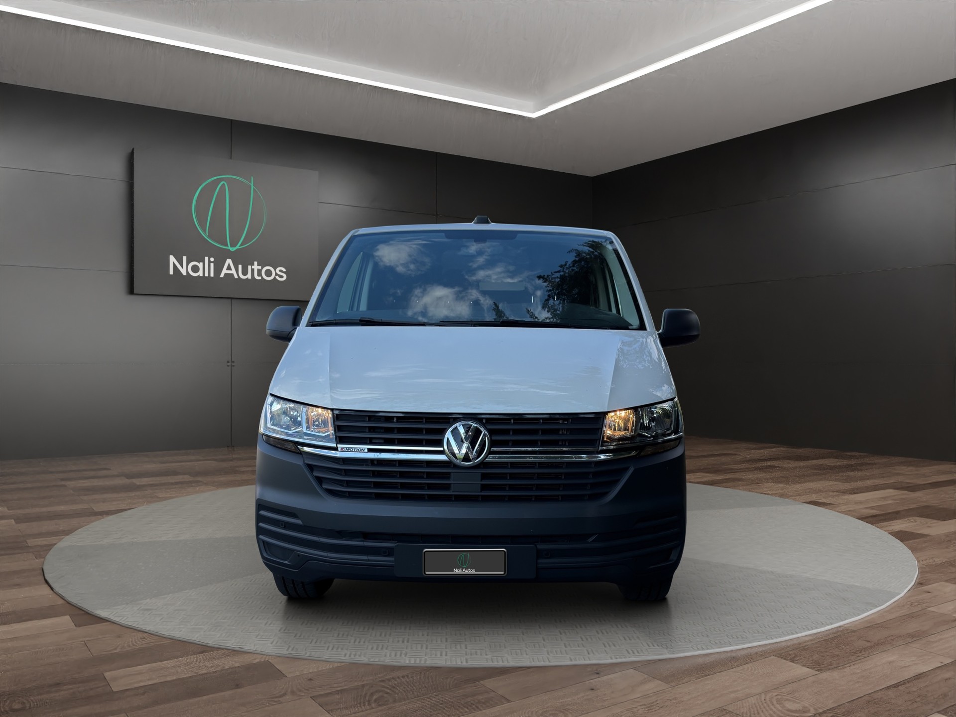 VW T6.1 2.0 TDI 4Motion DSG-image-7