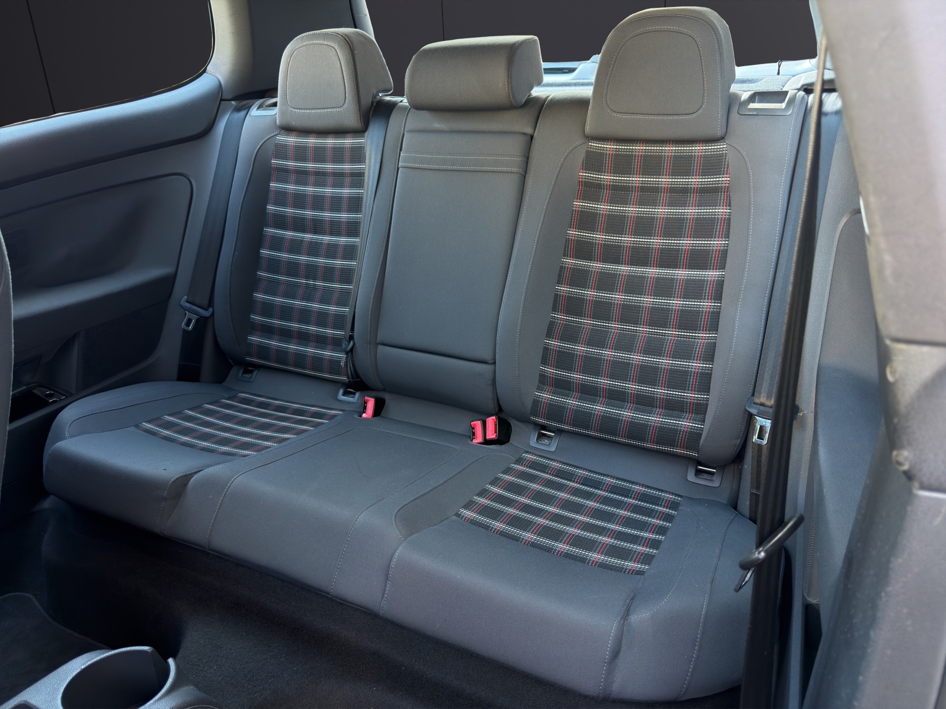 VW Golf 2.0 TFSI GTI-image-8