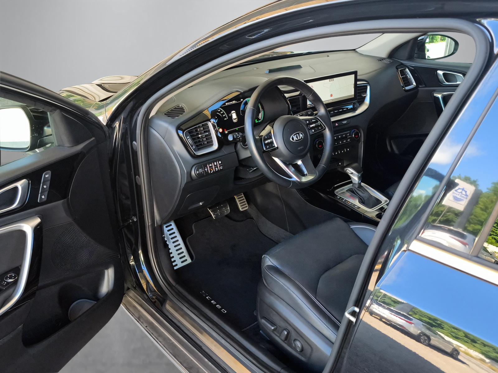KIA XCeed 1.6 GDi Plug-in Hybrid Style-image-13
