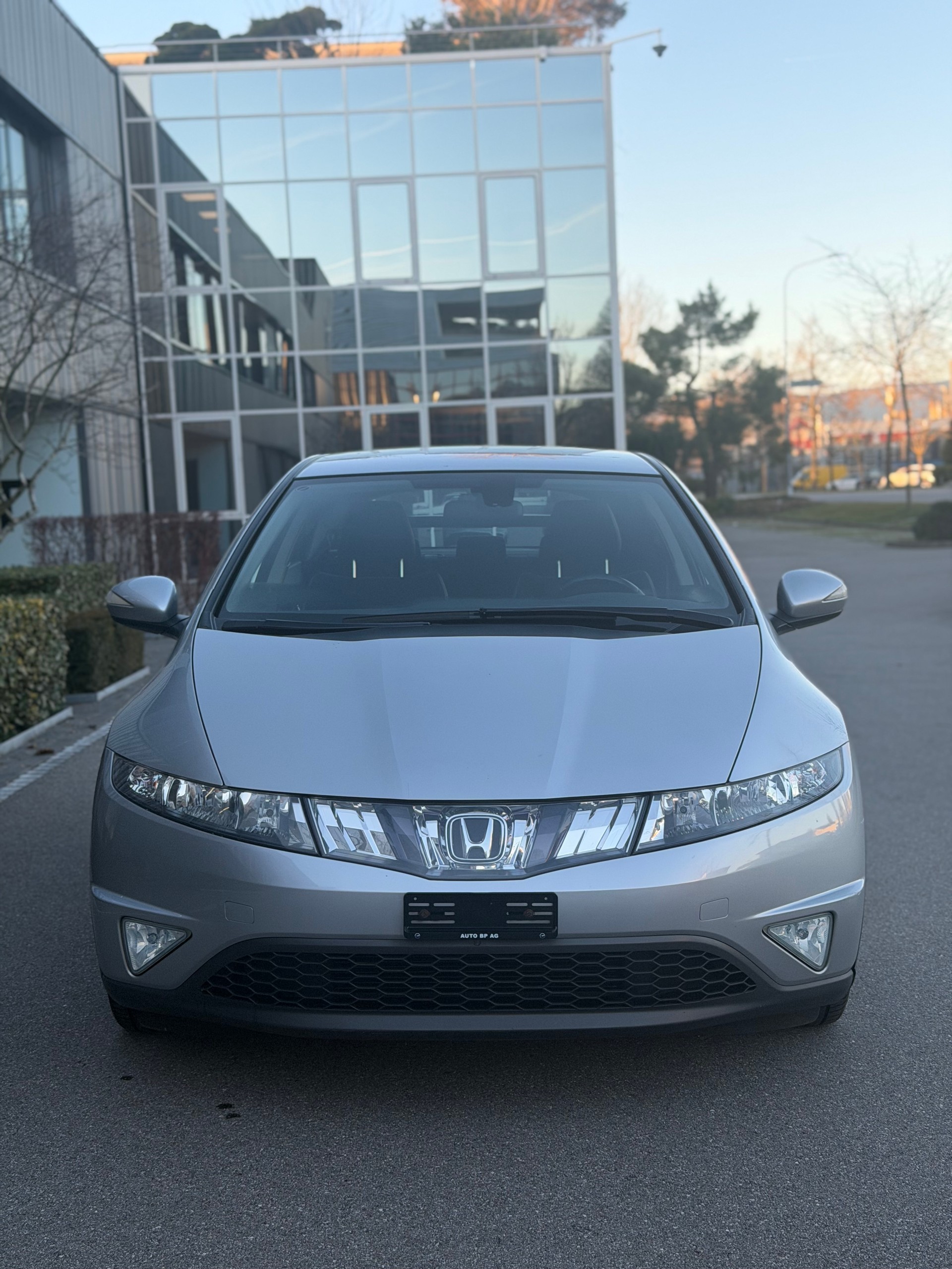 HONDA Civic 1.8i Sport-image-1