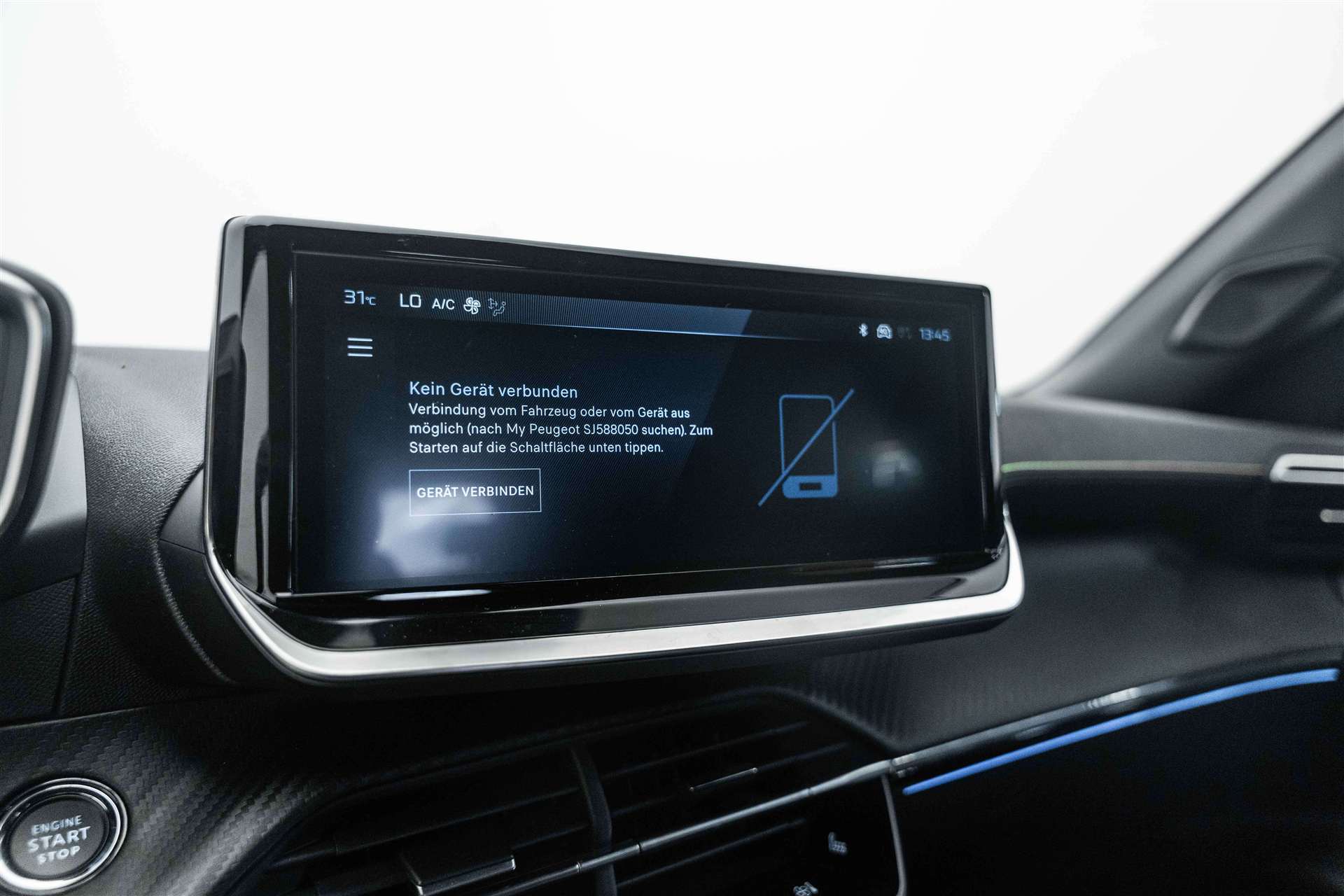 PEUGEOT 2008 1.2 PureTech GT Automat-image-21